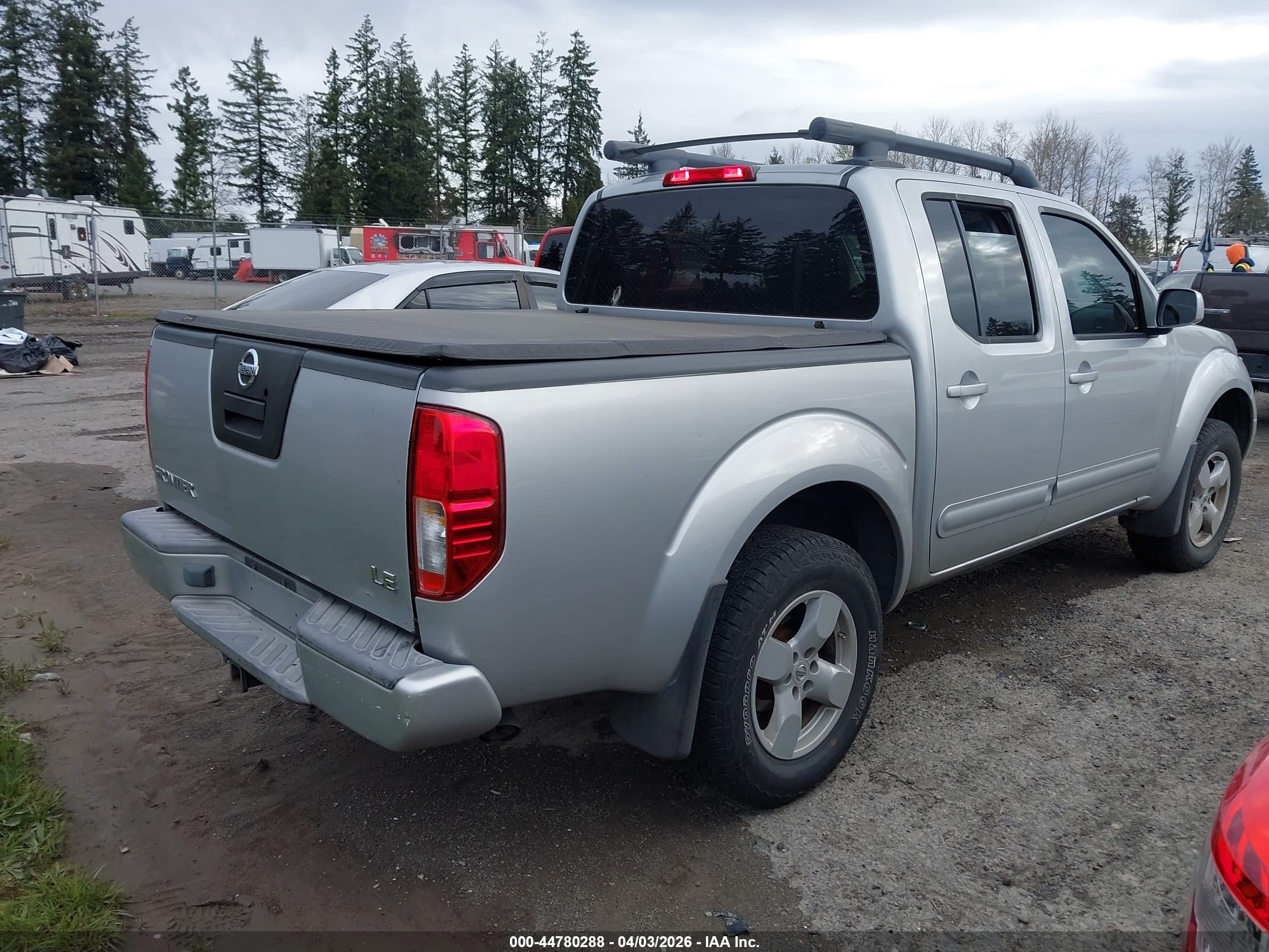 NISSAN FRONTIER image 4