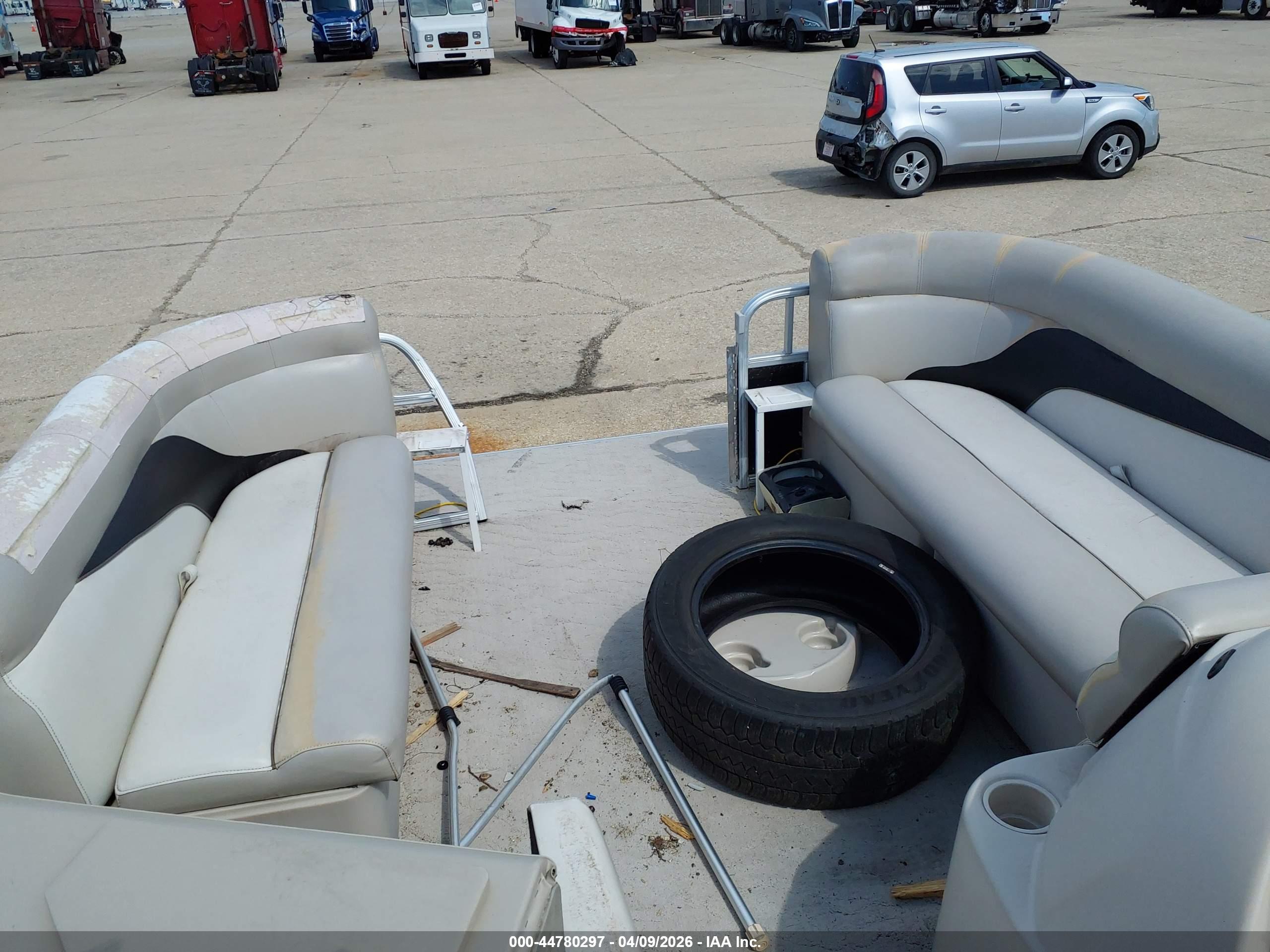 SWEETWATER 20' image 8