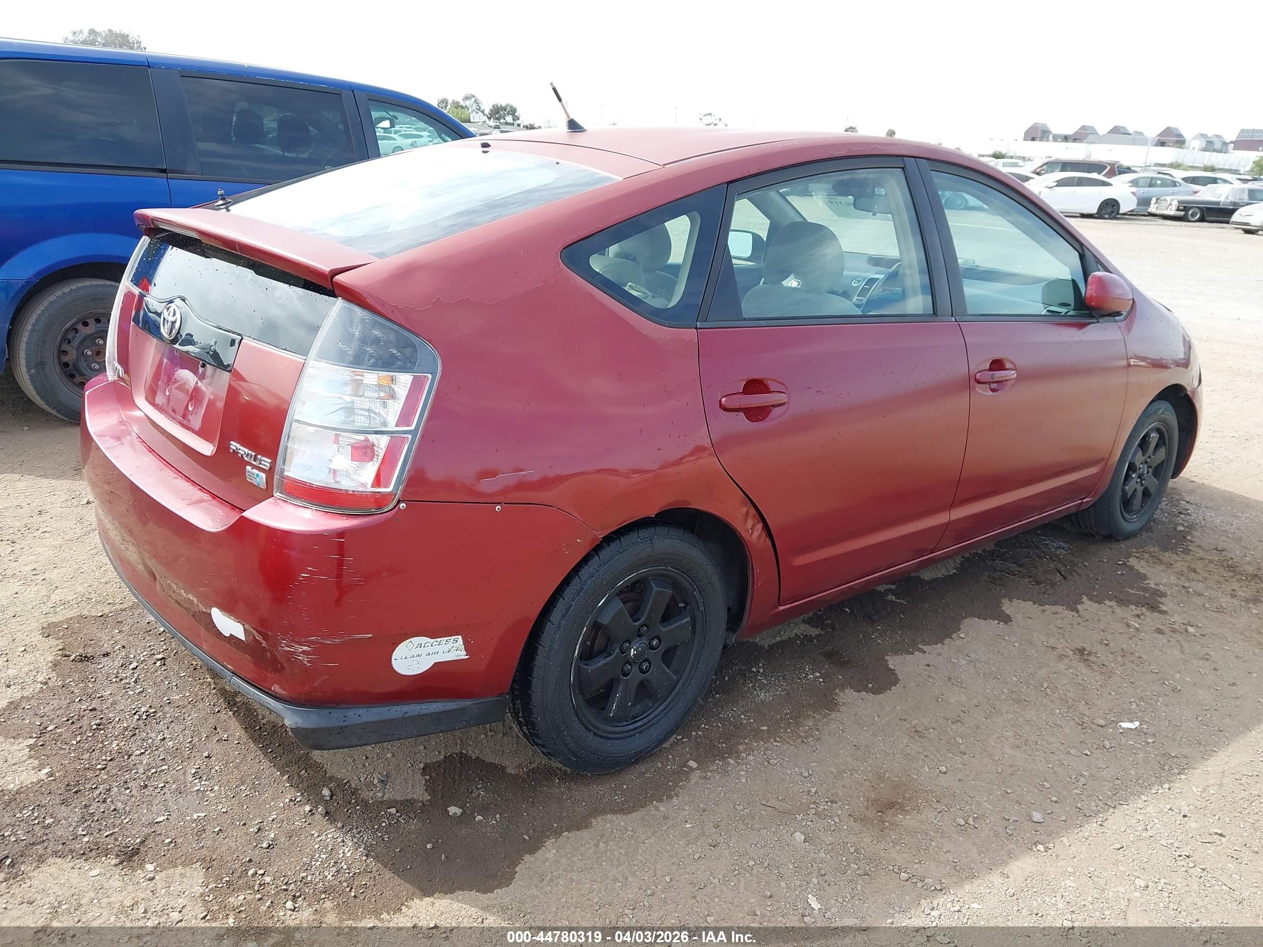 TOYOTA PRIUS image 4