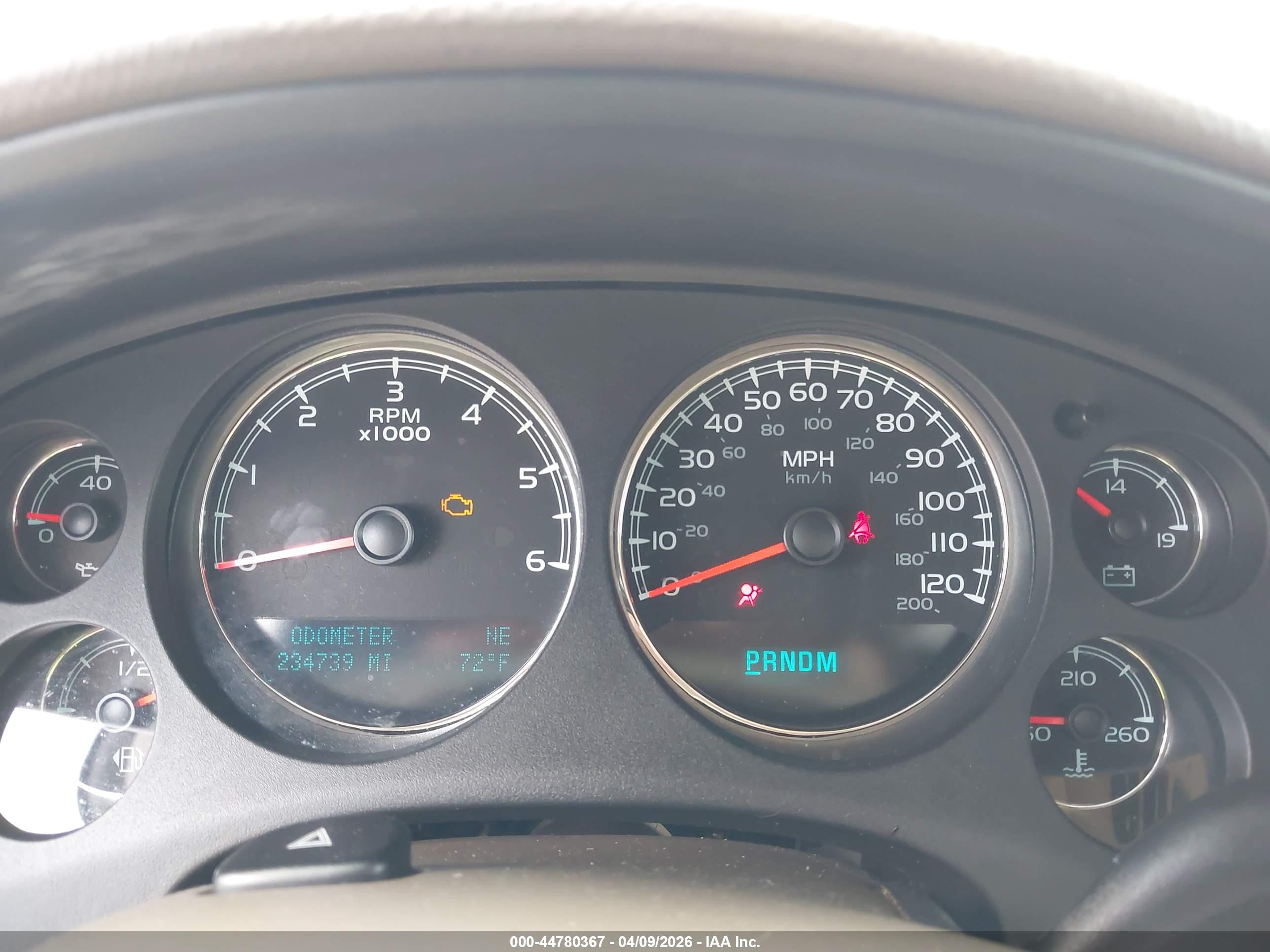GMC YUKON image 7