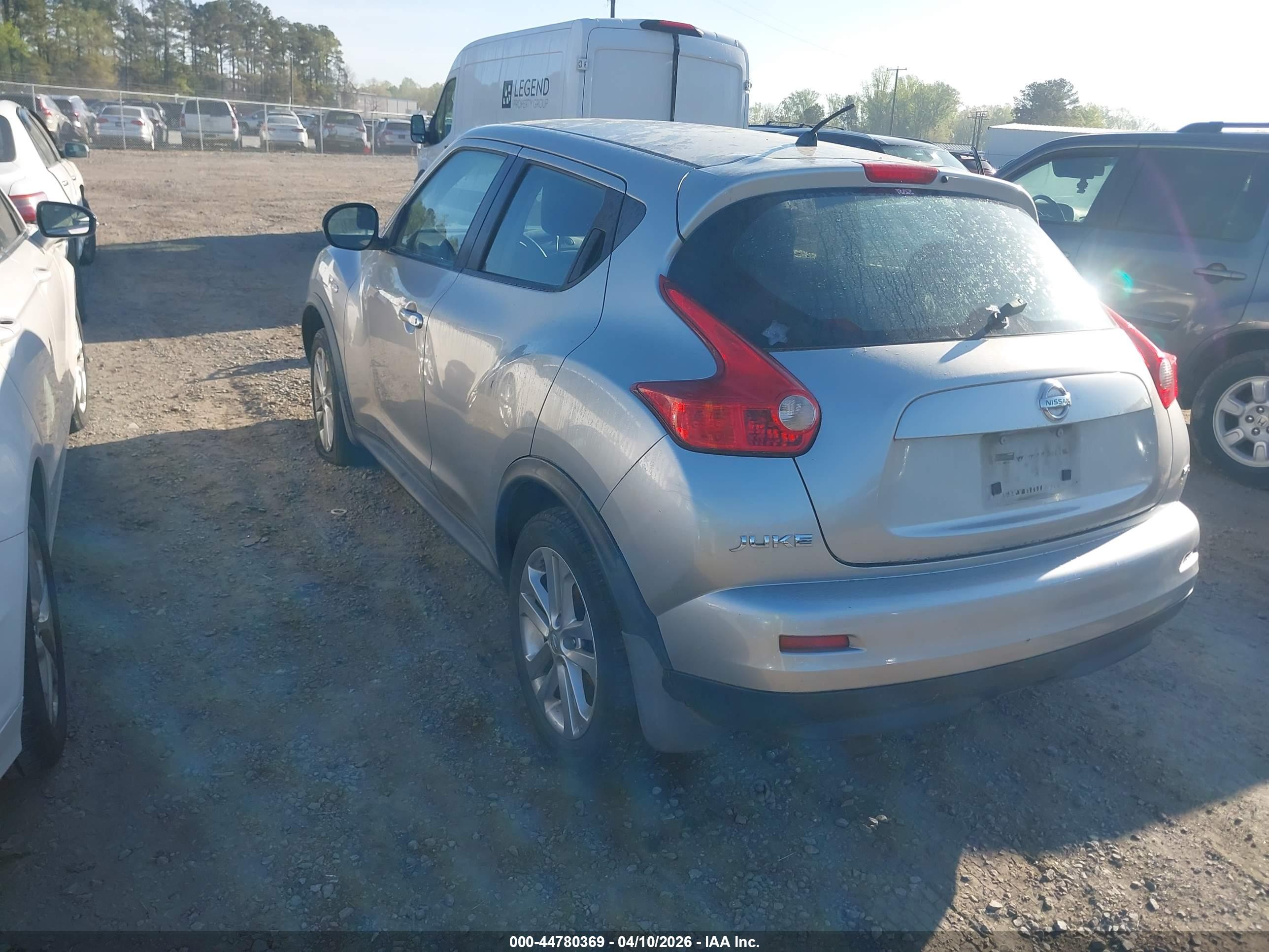 NISSAN JUKE image 3