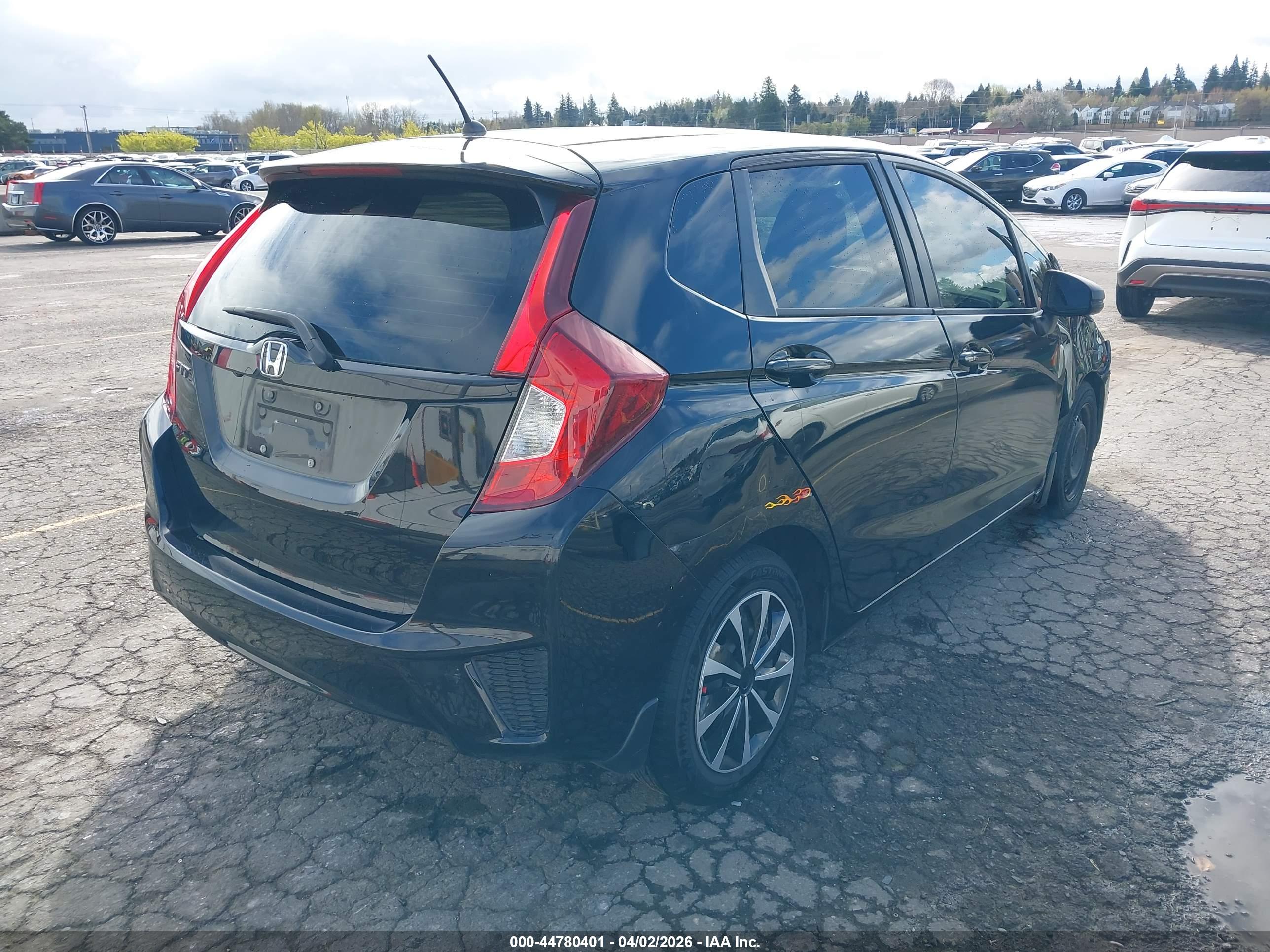 HONDA FIT image 4