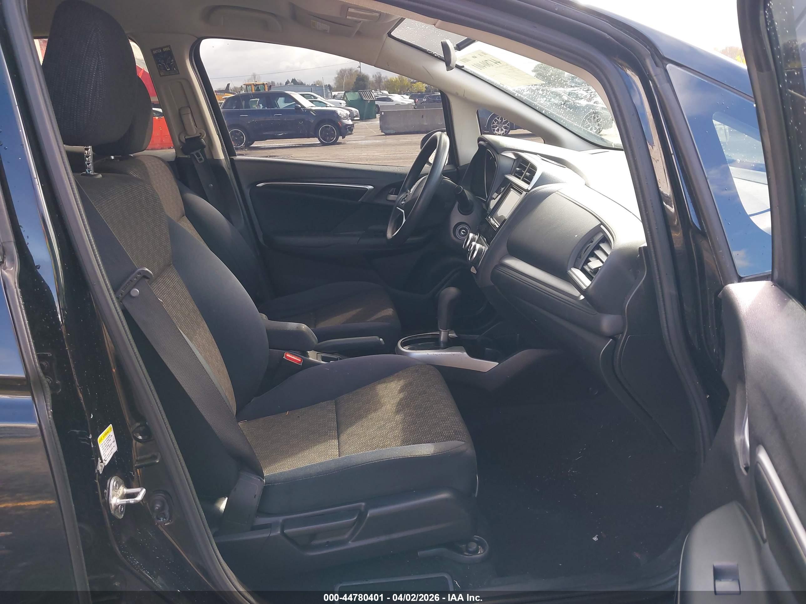HONDA FIT image 5