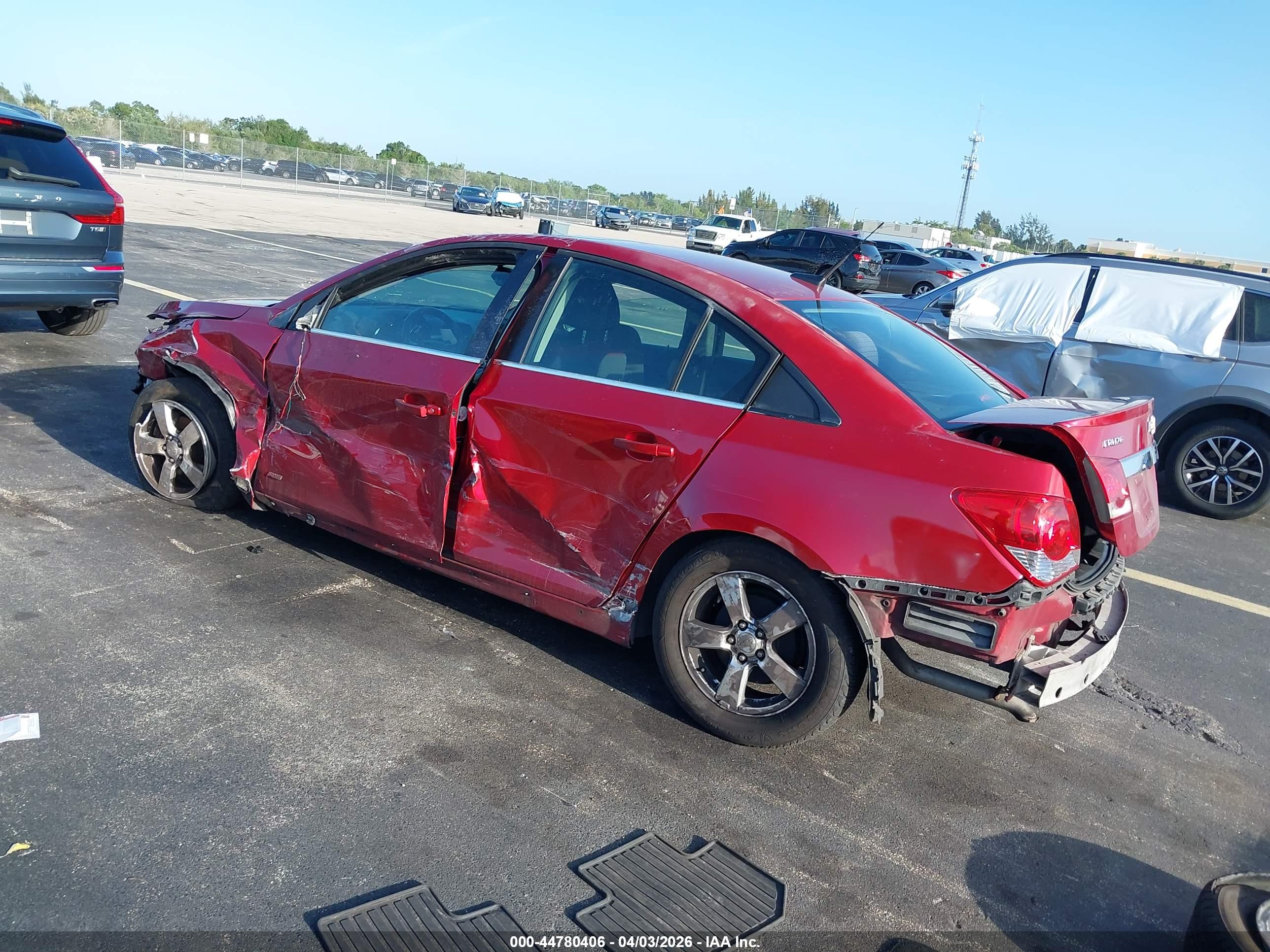 CHEVROLET CRUZE image 3