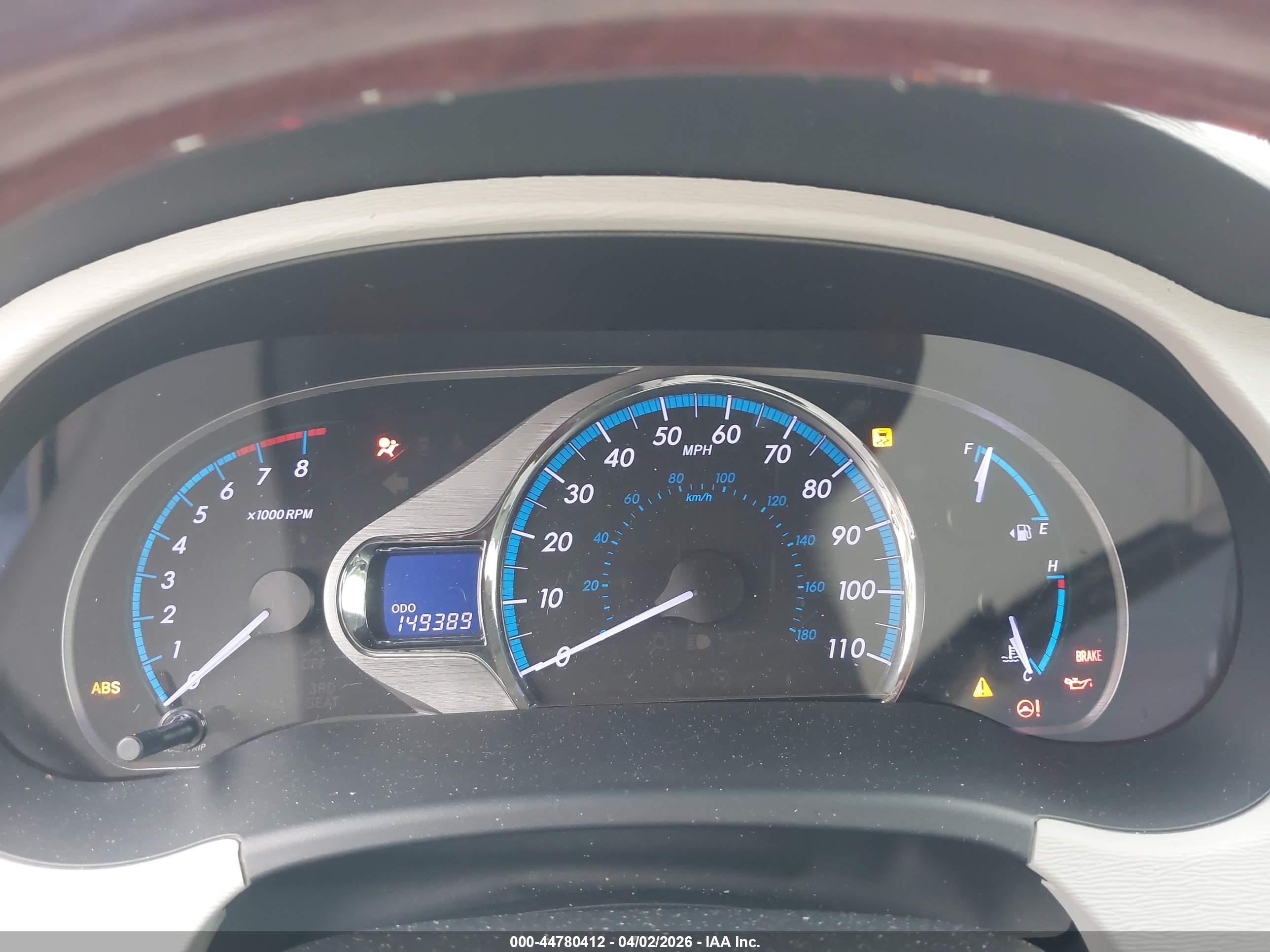 TOYOTA SIENNA image 7