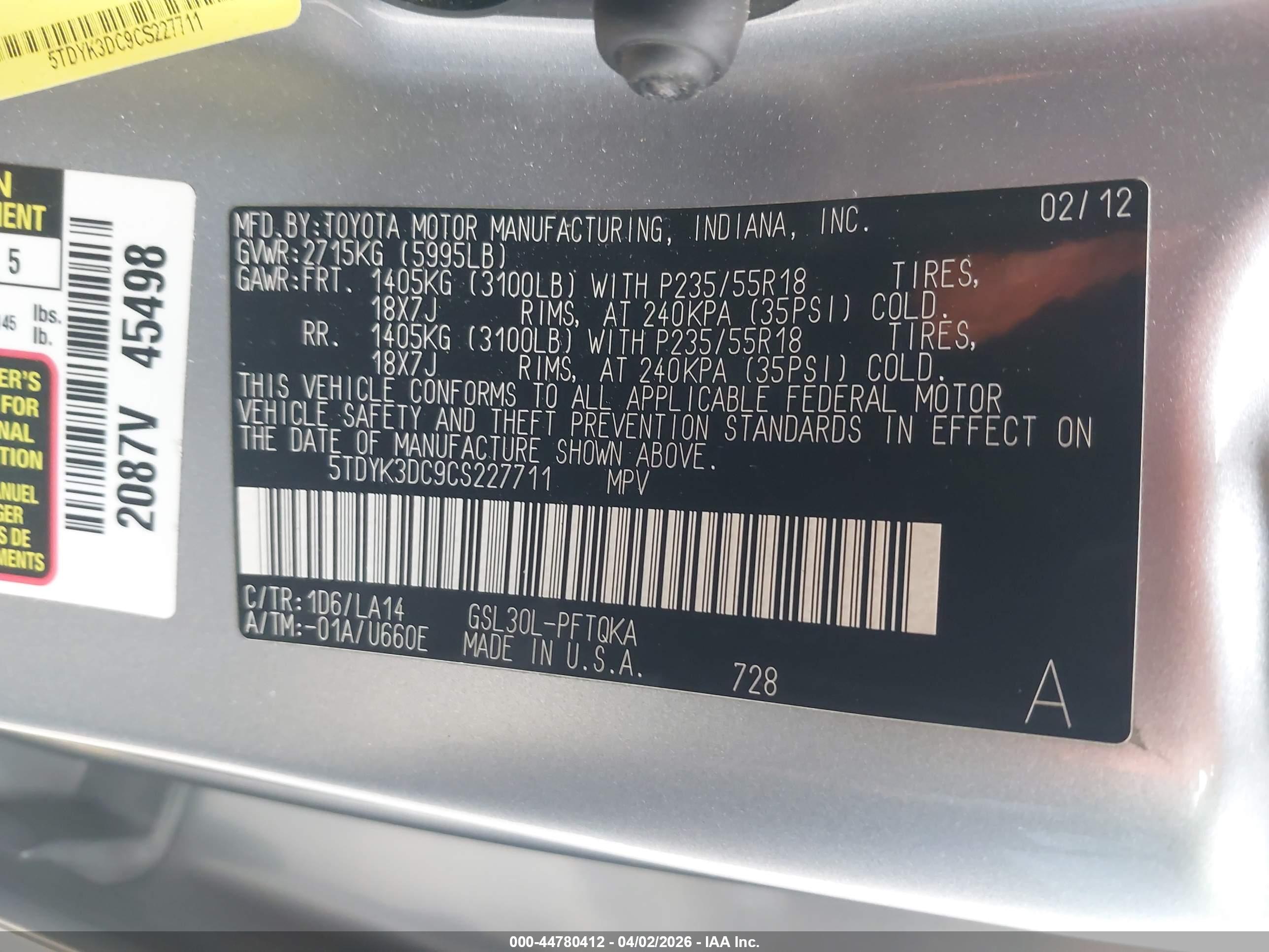 TOYOTA SIENNA image 9