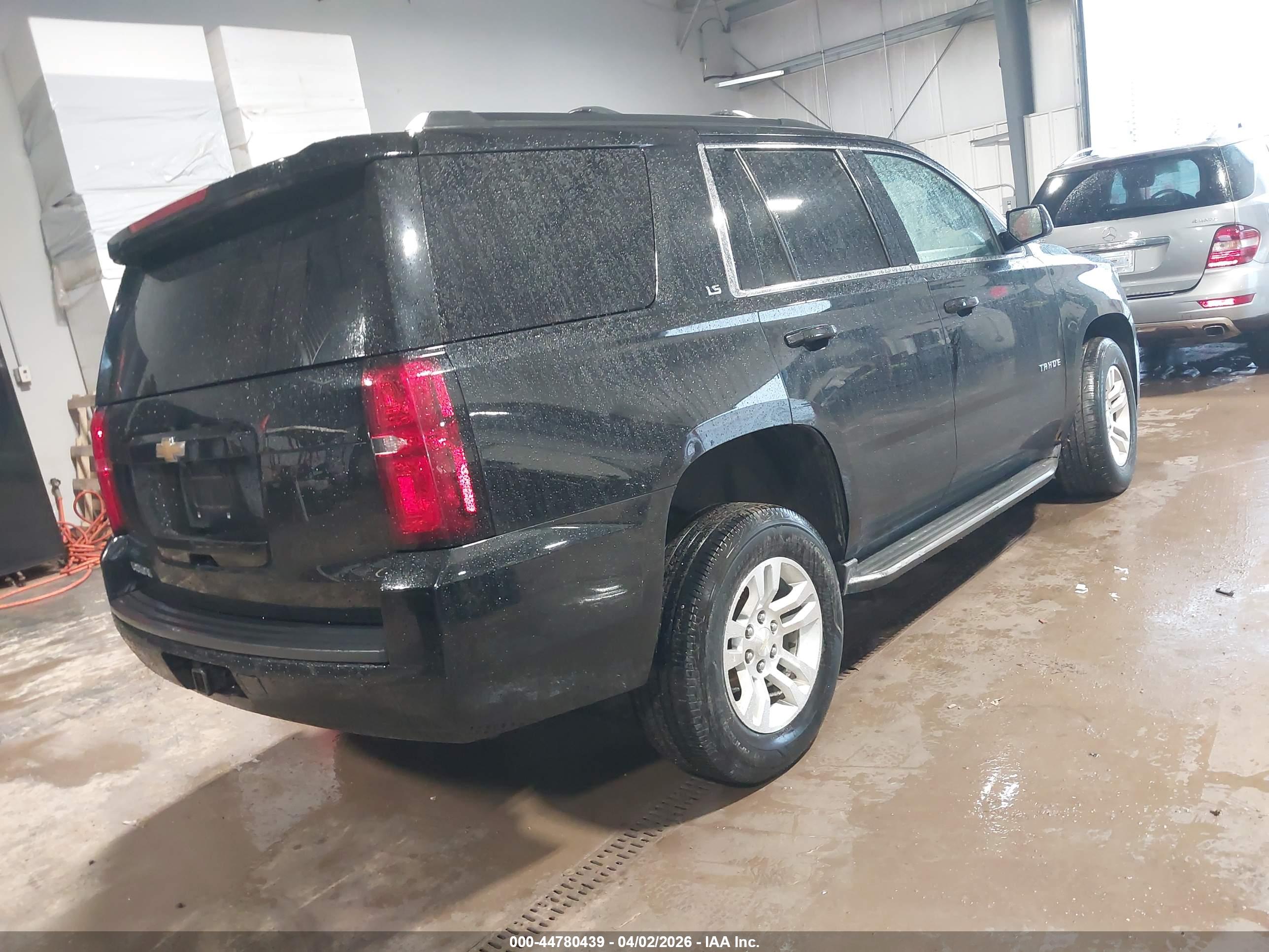 CHEVROLET TAHOE image 4
