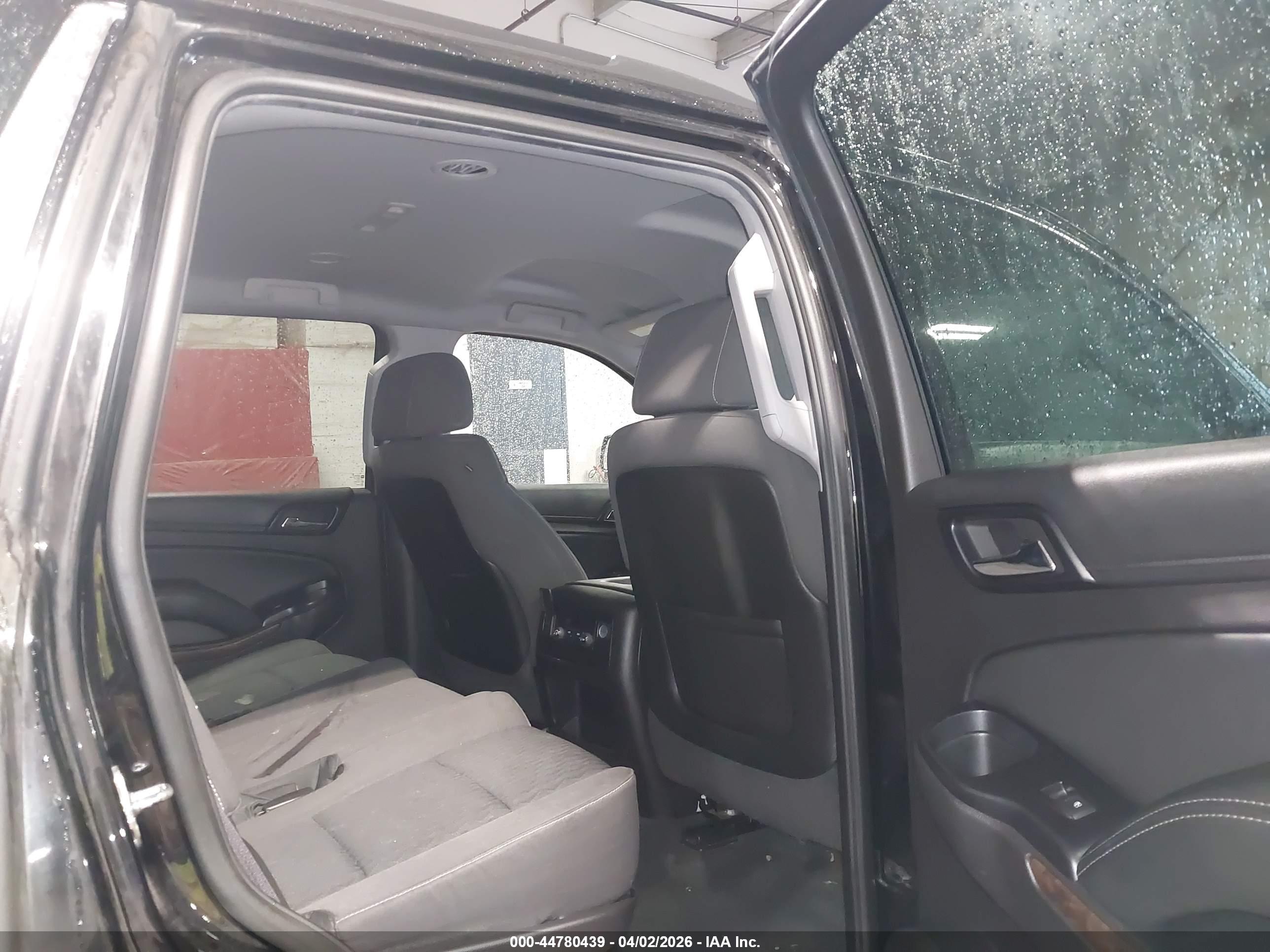 CHEVROLET TAHOE image 8