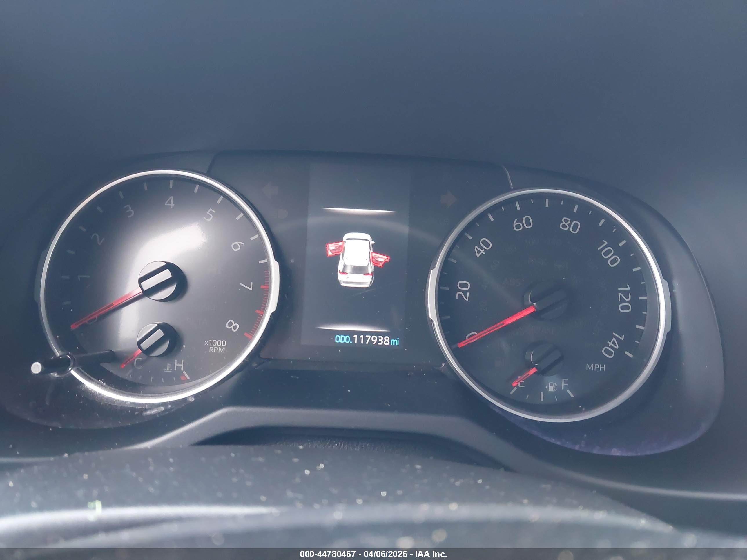 TOYOTA RAV4 image 7