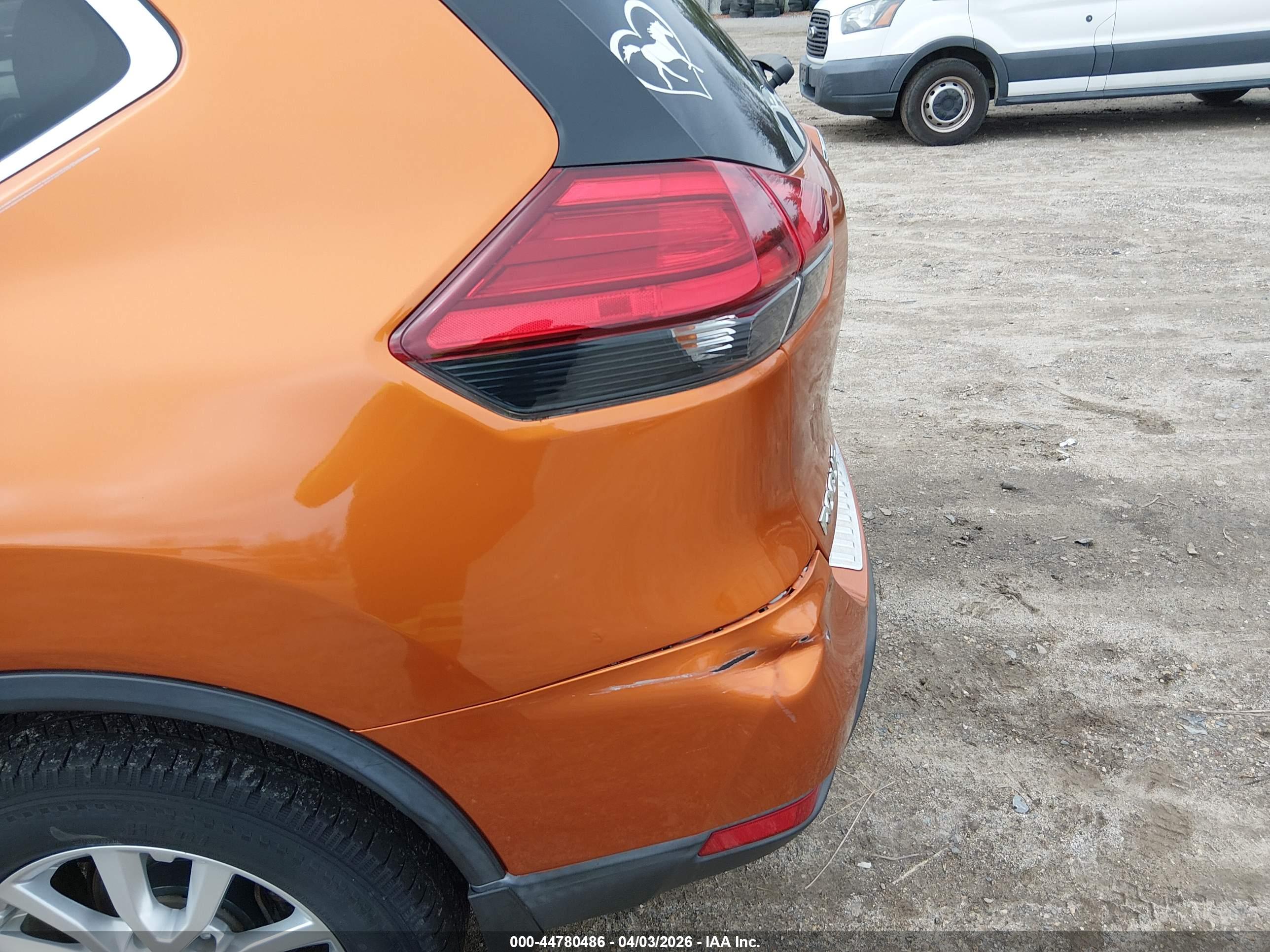 NISSAN ROGUE image 6
