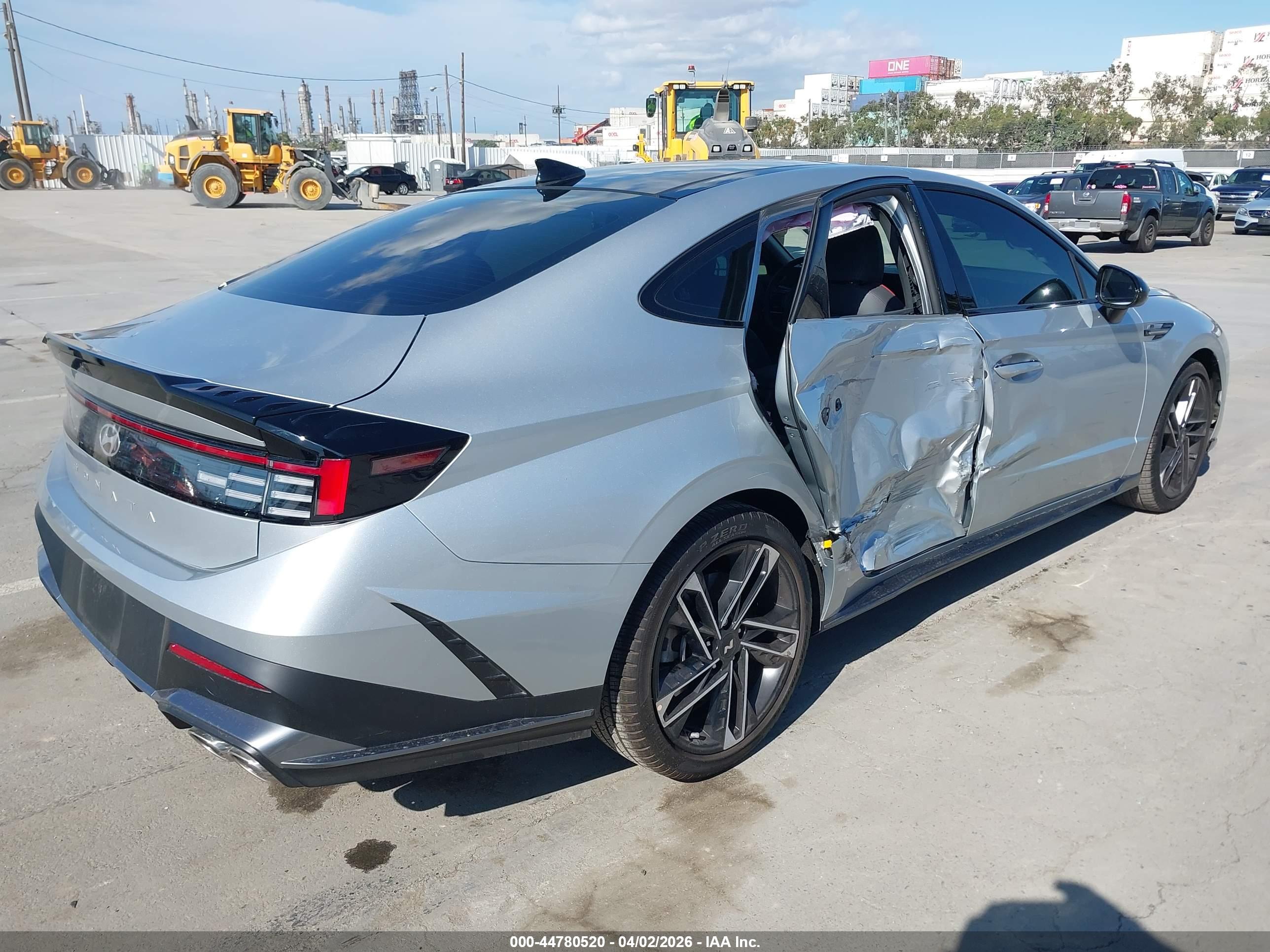 HYUNDAI SONATA image 4