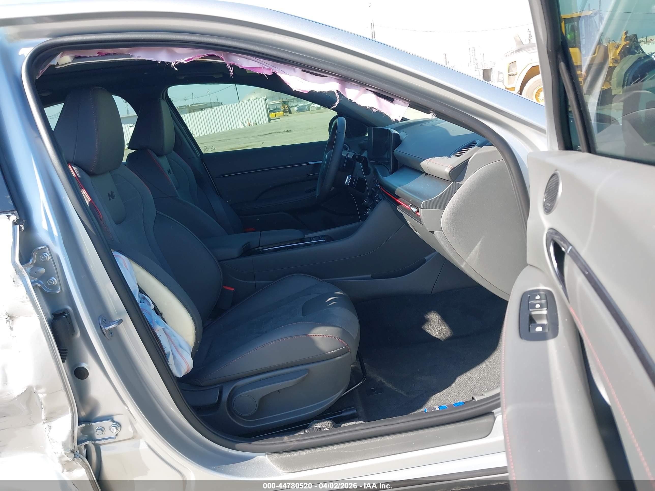 HYUNDAI SONATA image 5