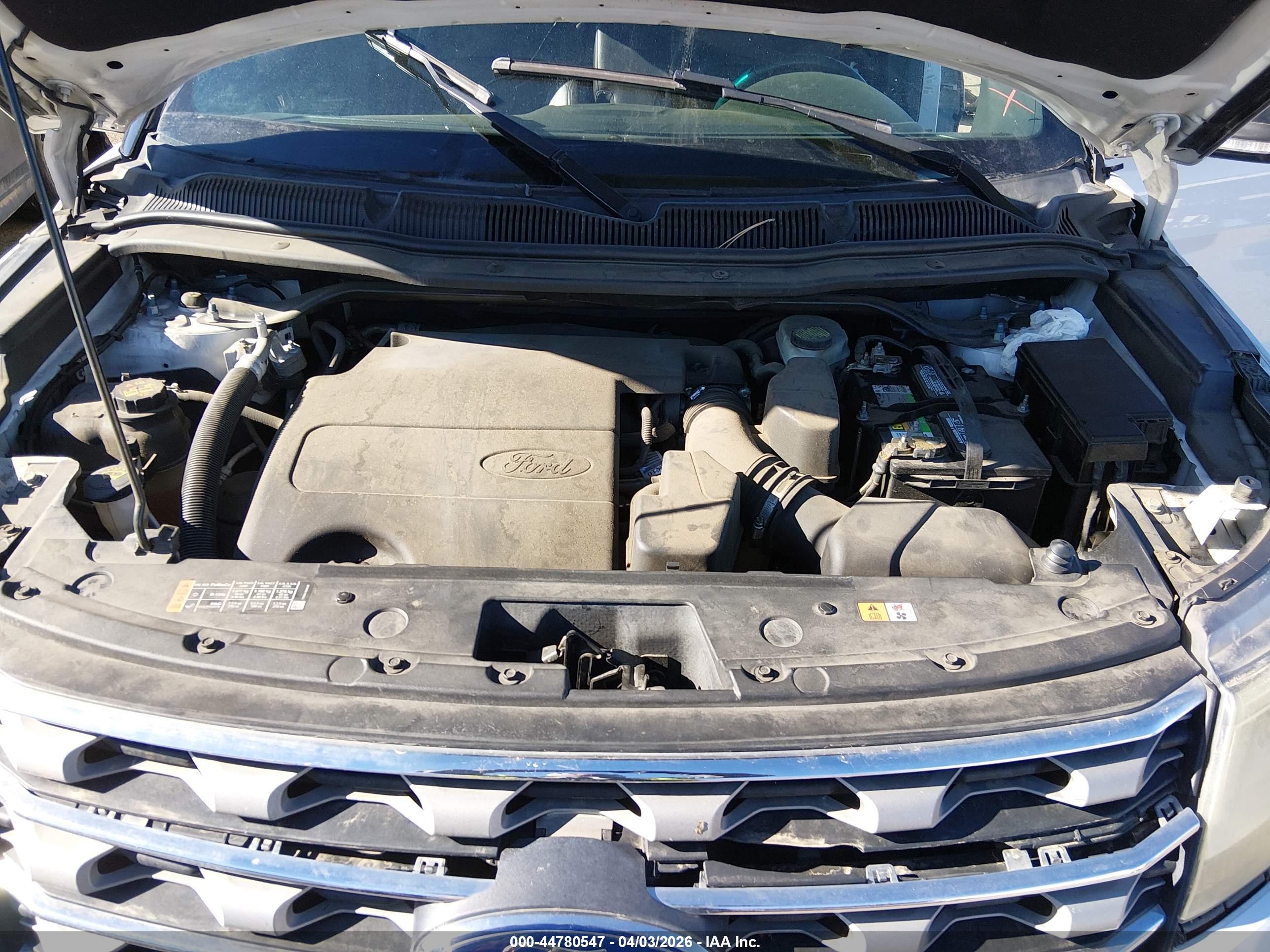 FORD EXPLORER image 10