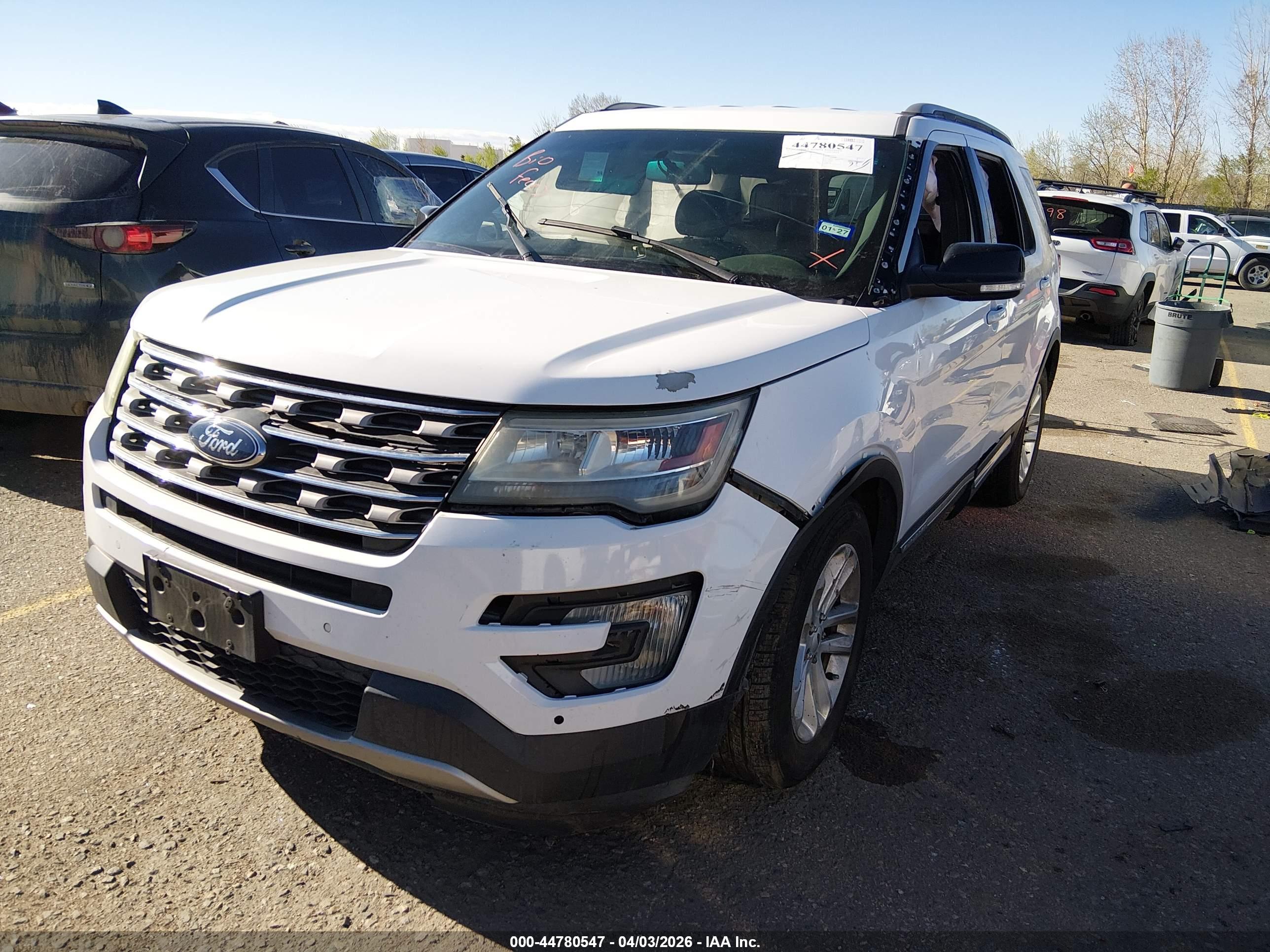 FORD EXPLORER image 2