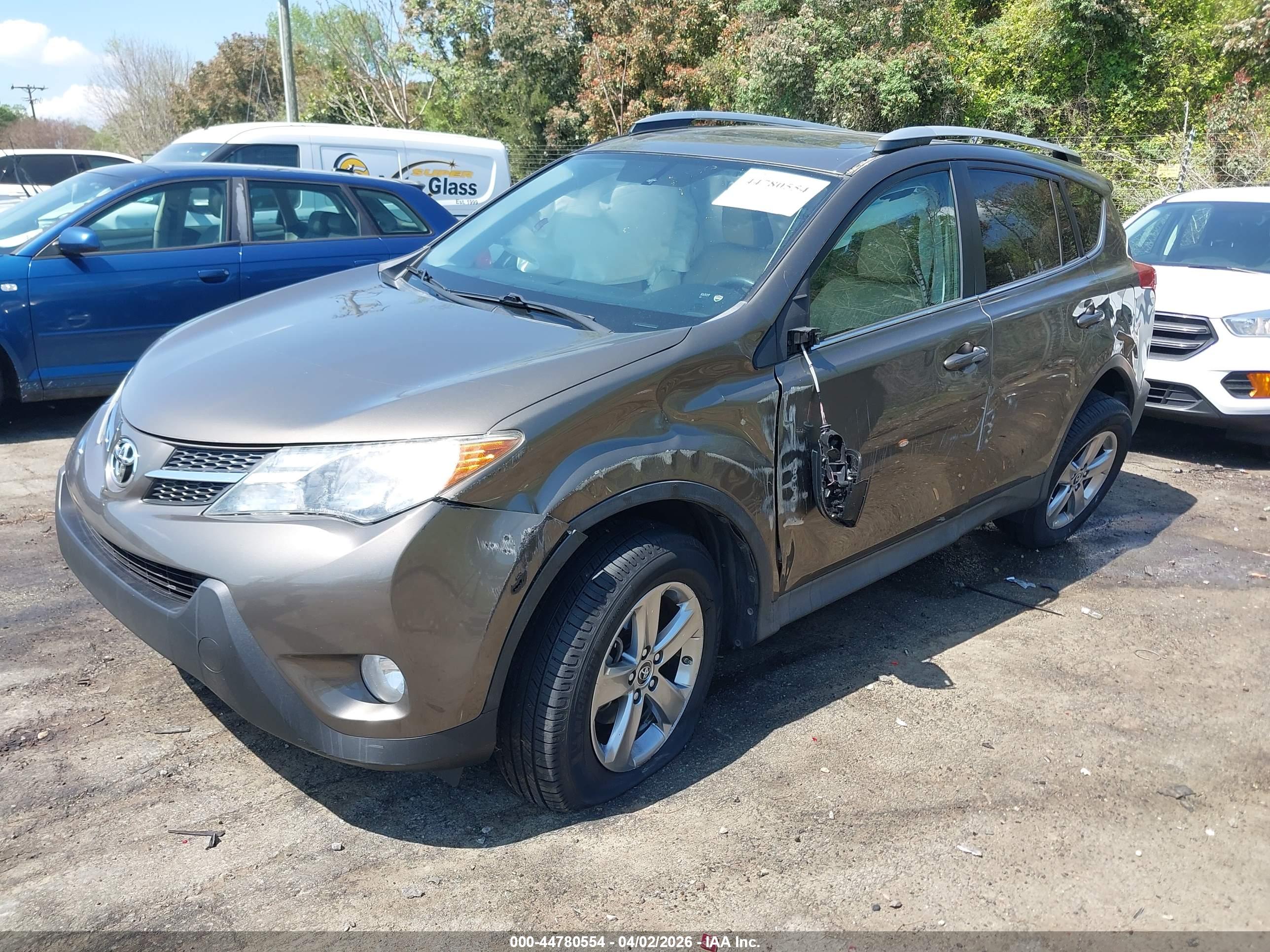 TOYOTA RAV4 image 6