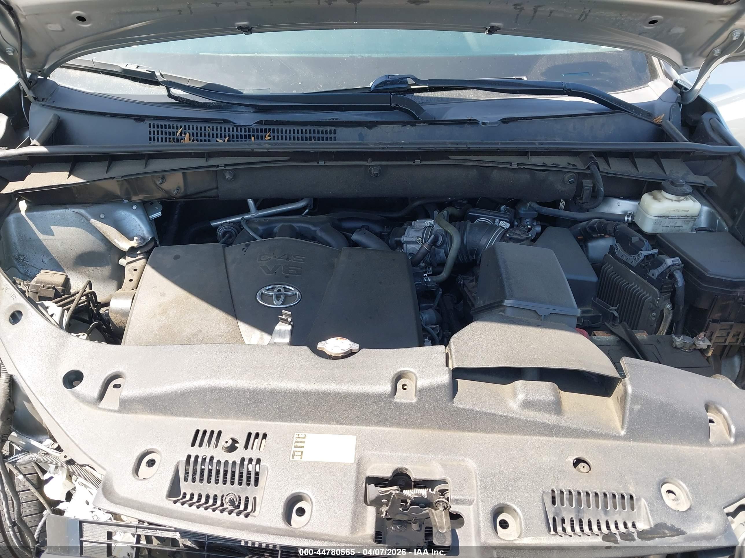 TOYOTA HIGHLANDER image 10