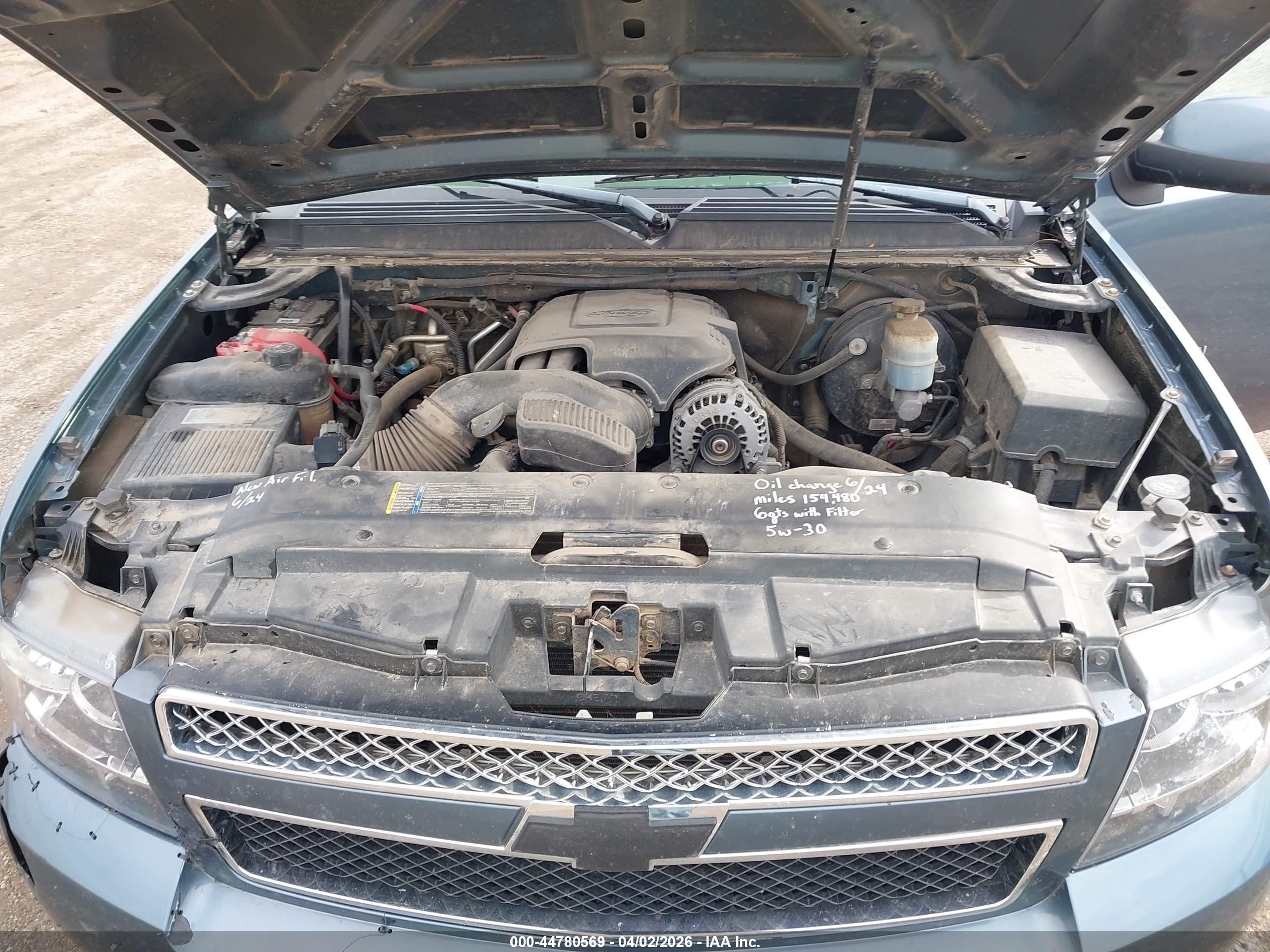 CHEVROLET SUBURBAN image 10