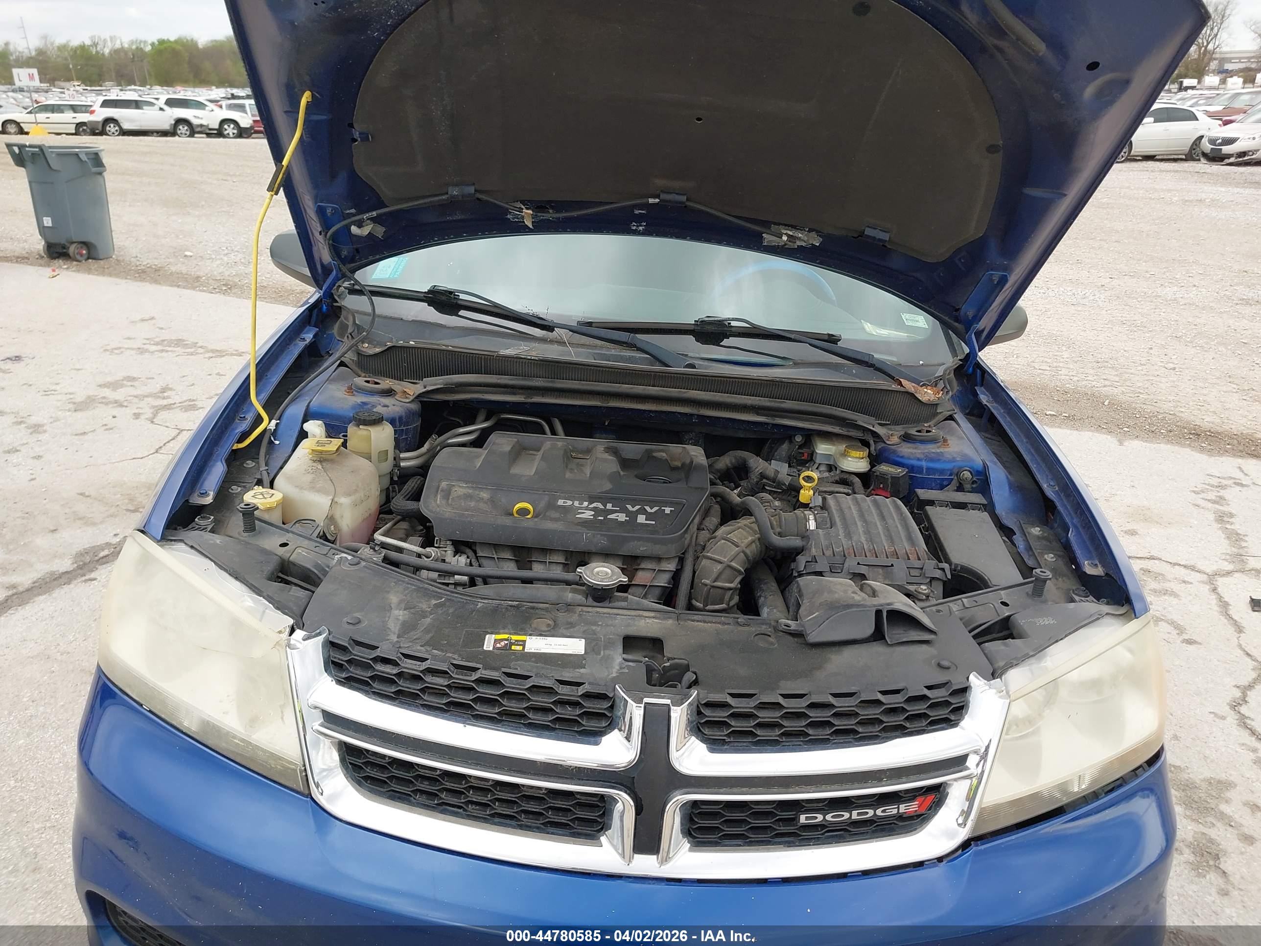 DODGE AVENGER image 10