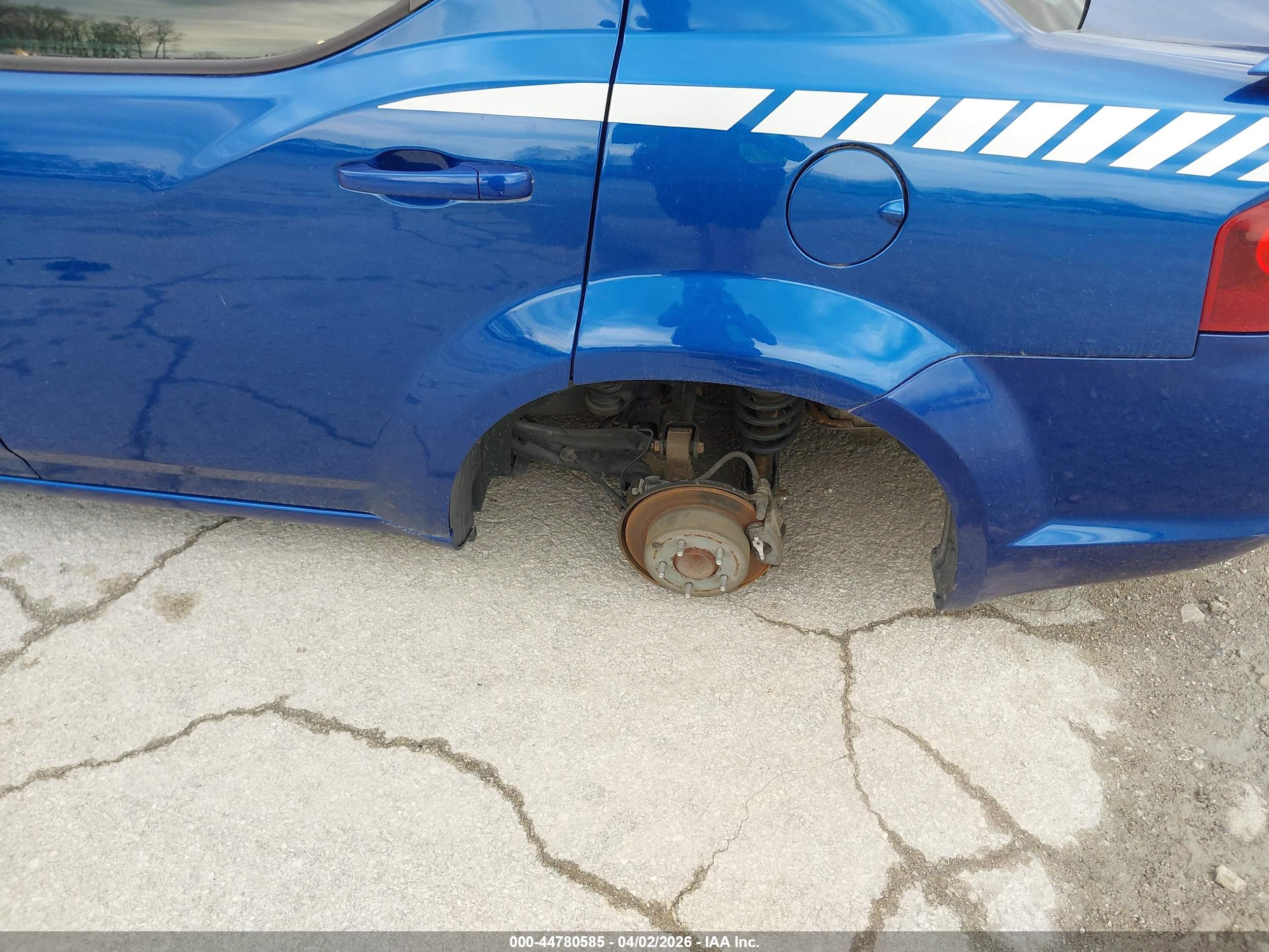 DODGE AVENGER image 6