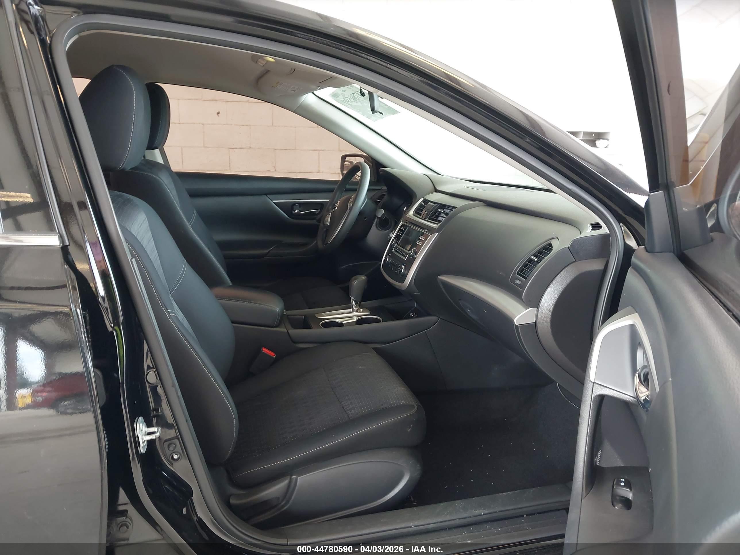 NISSAN ALTIMA image 5