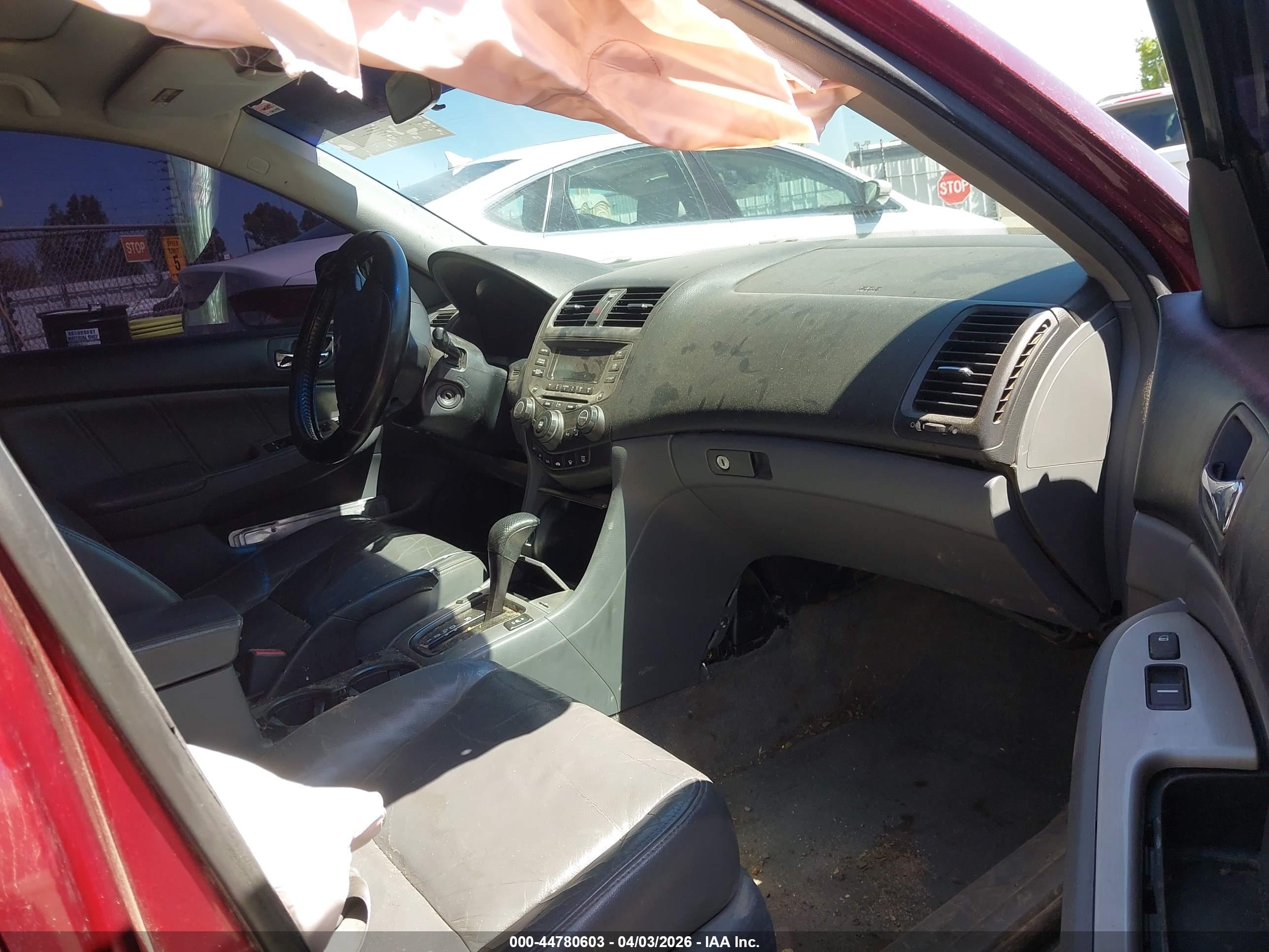 HONDA ACCORD image 5