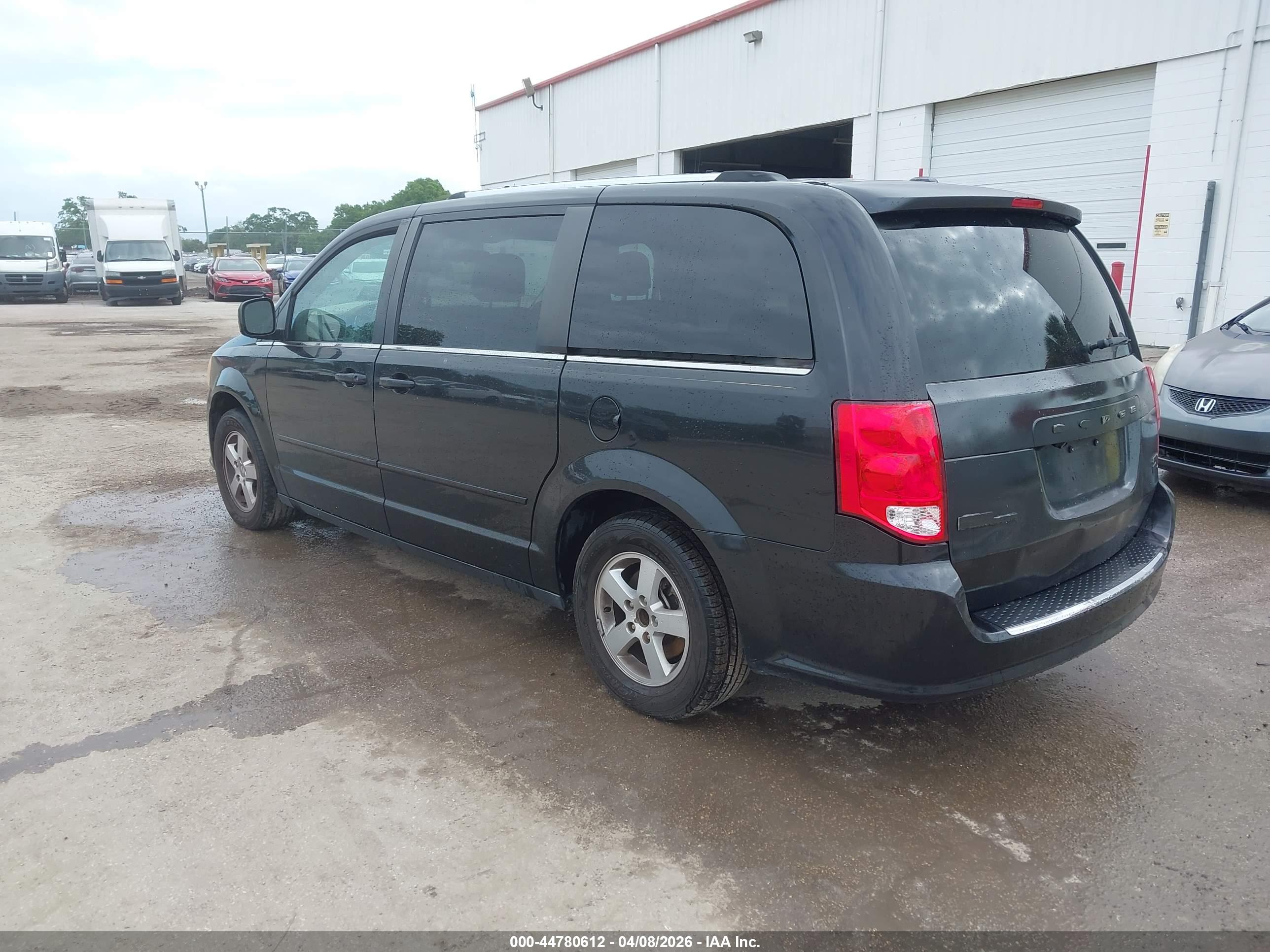 DODGE GRAND image 3