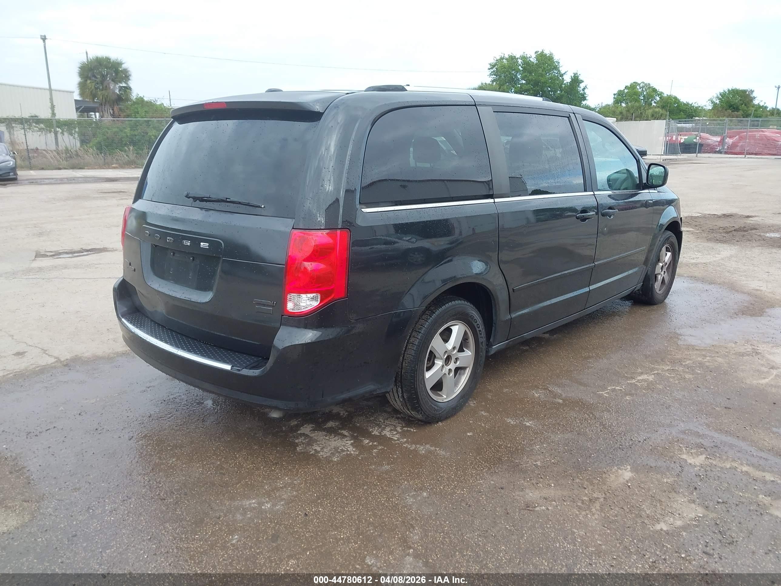 DODGE GRAND image 4
