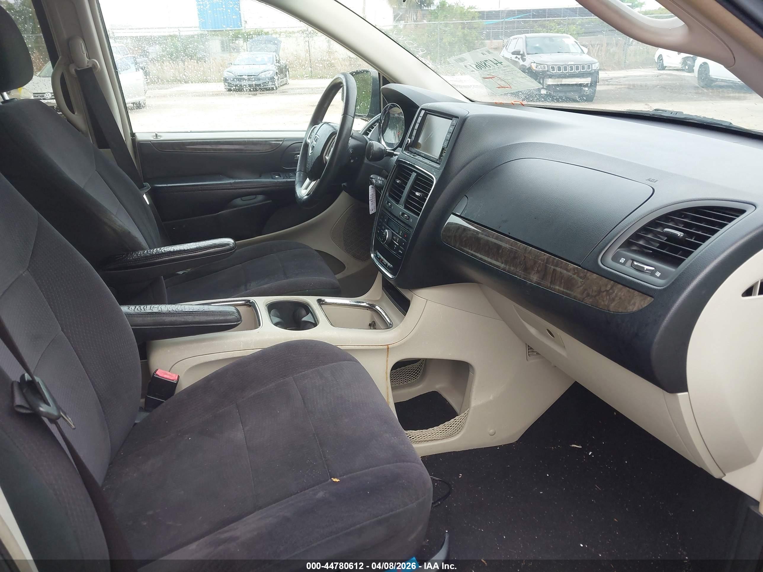 DODGE GRAND image 5