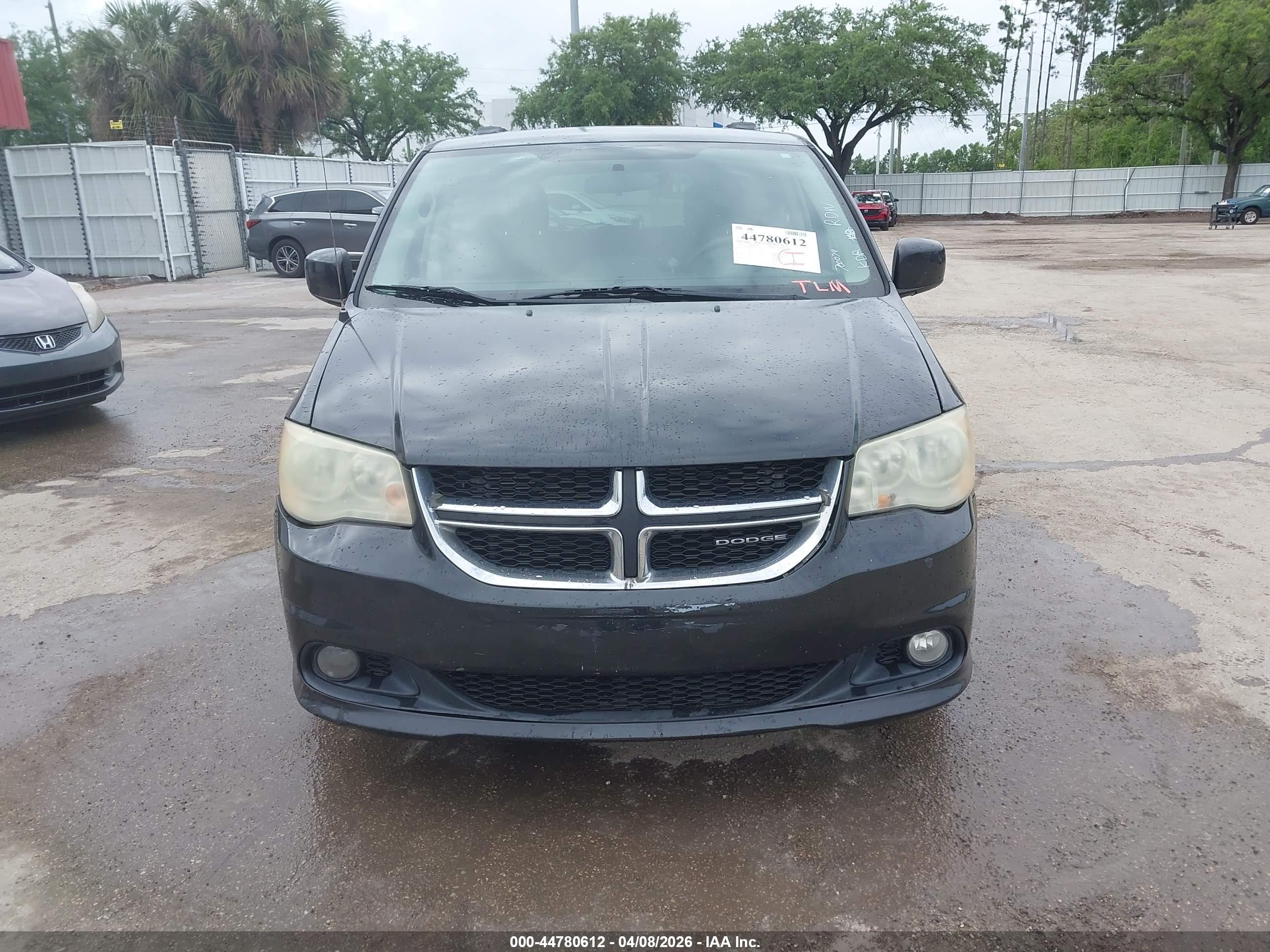 DODGE GRAND image 6