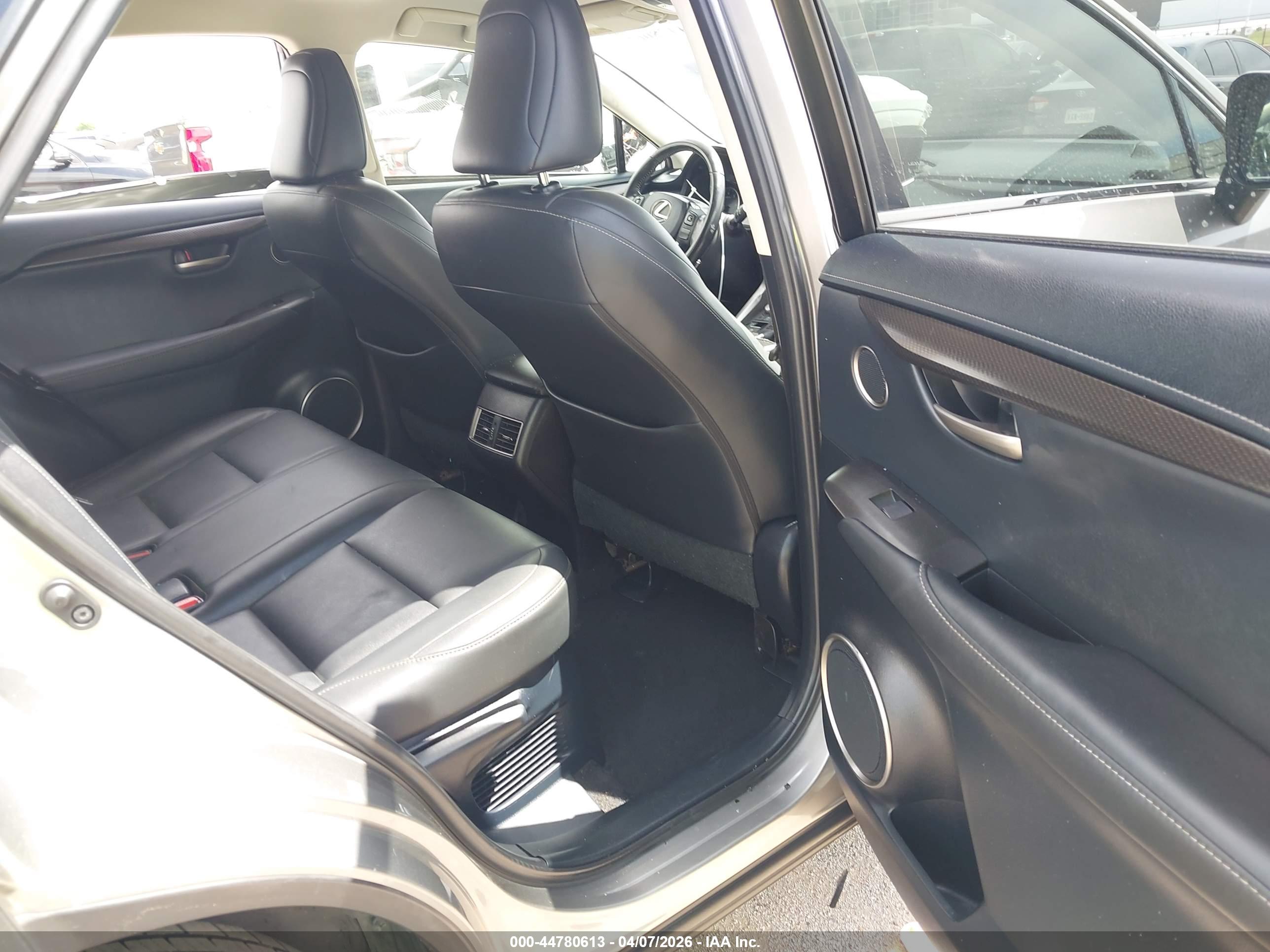 LEXUS NX image 8