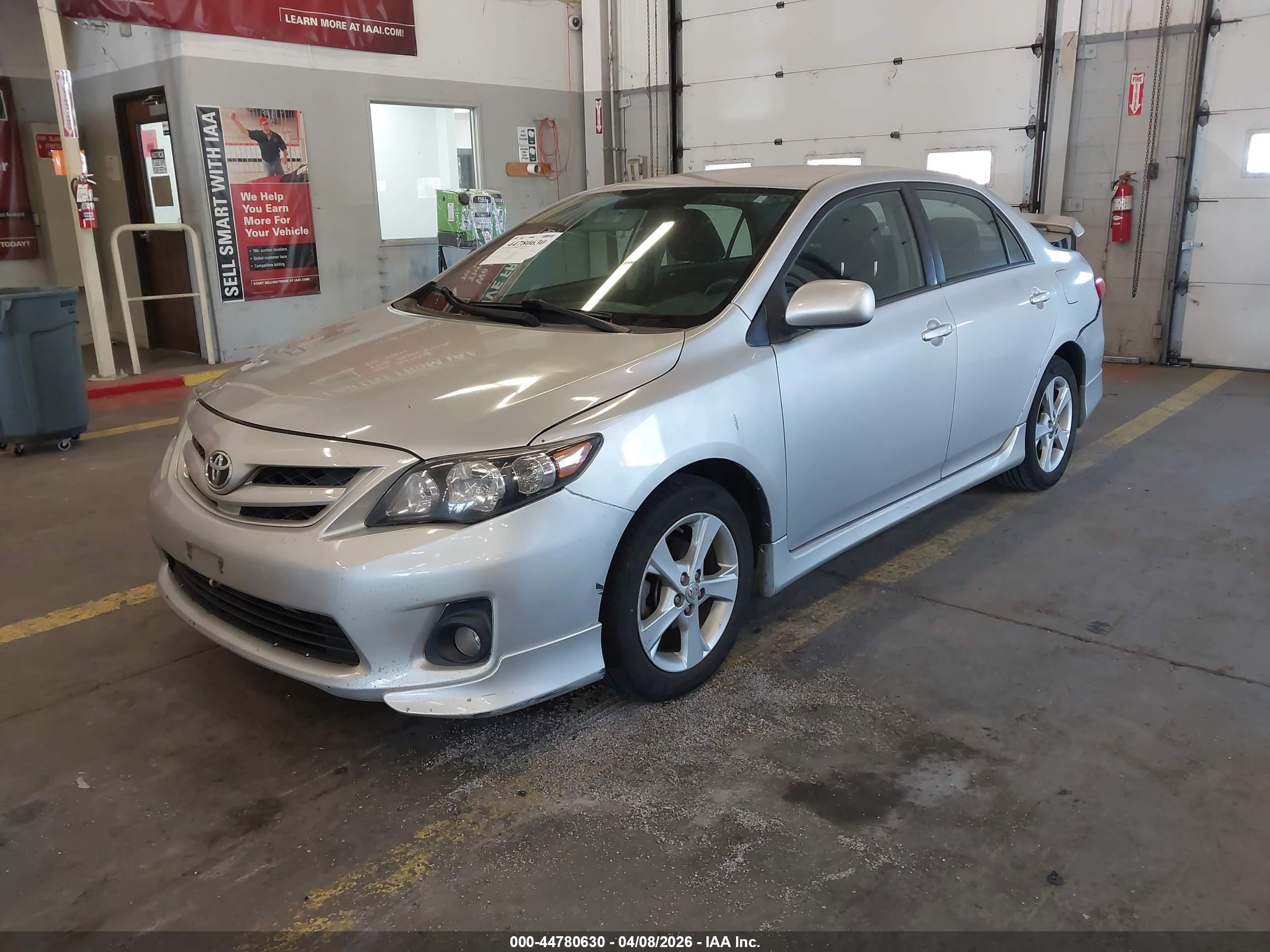 TOYOTA COROLLA image 2