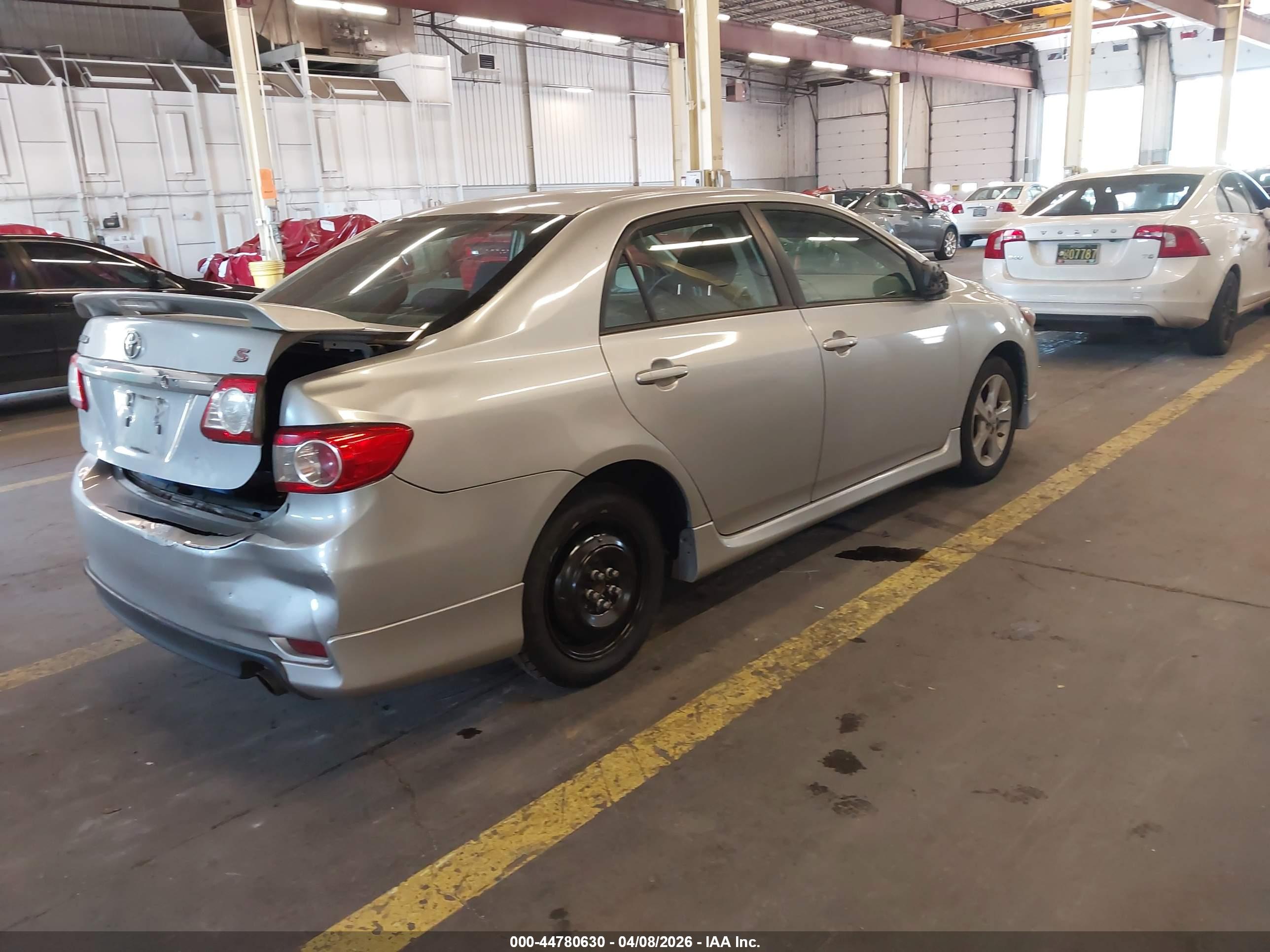 TOYOTA COROLLA image 4