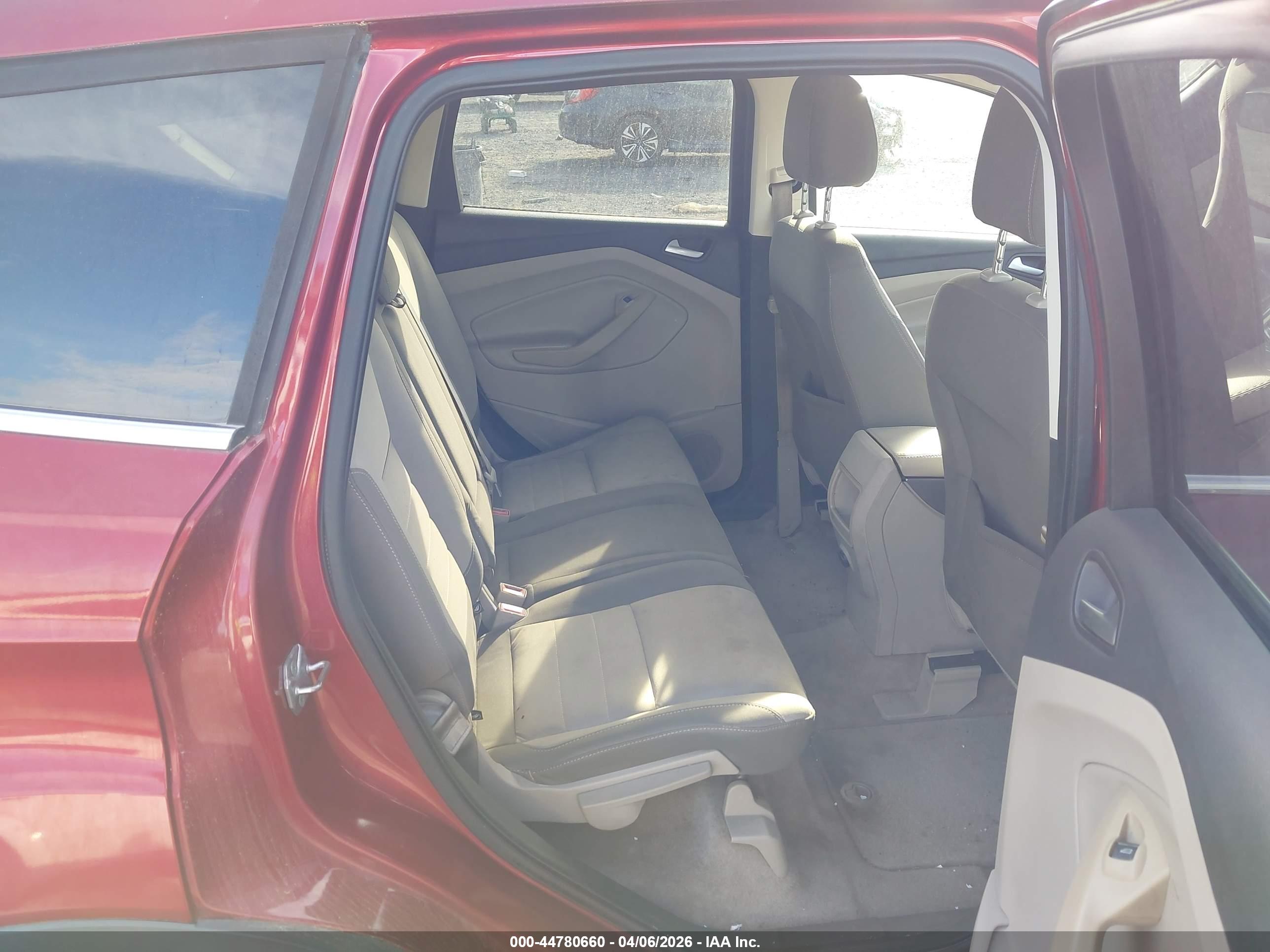 FORD ESCAPE image 8