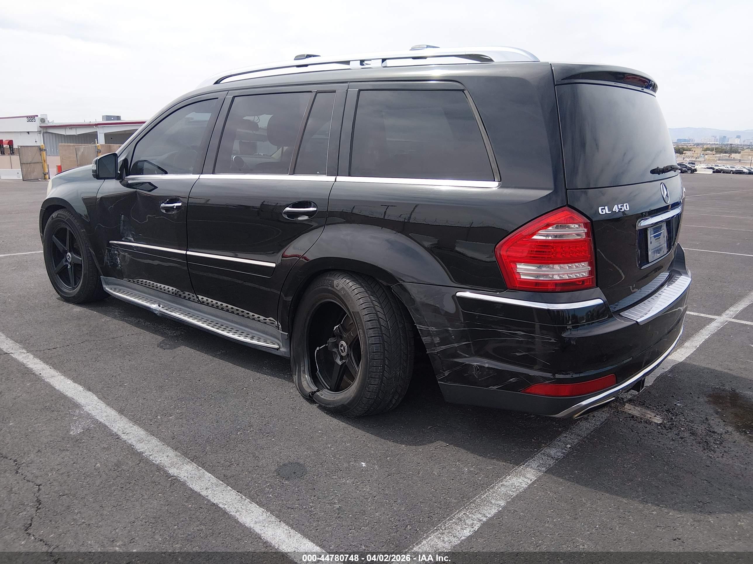 MERCEDES-BENZ GL image 3