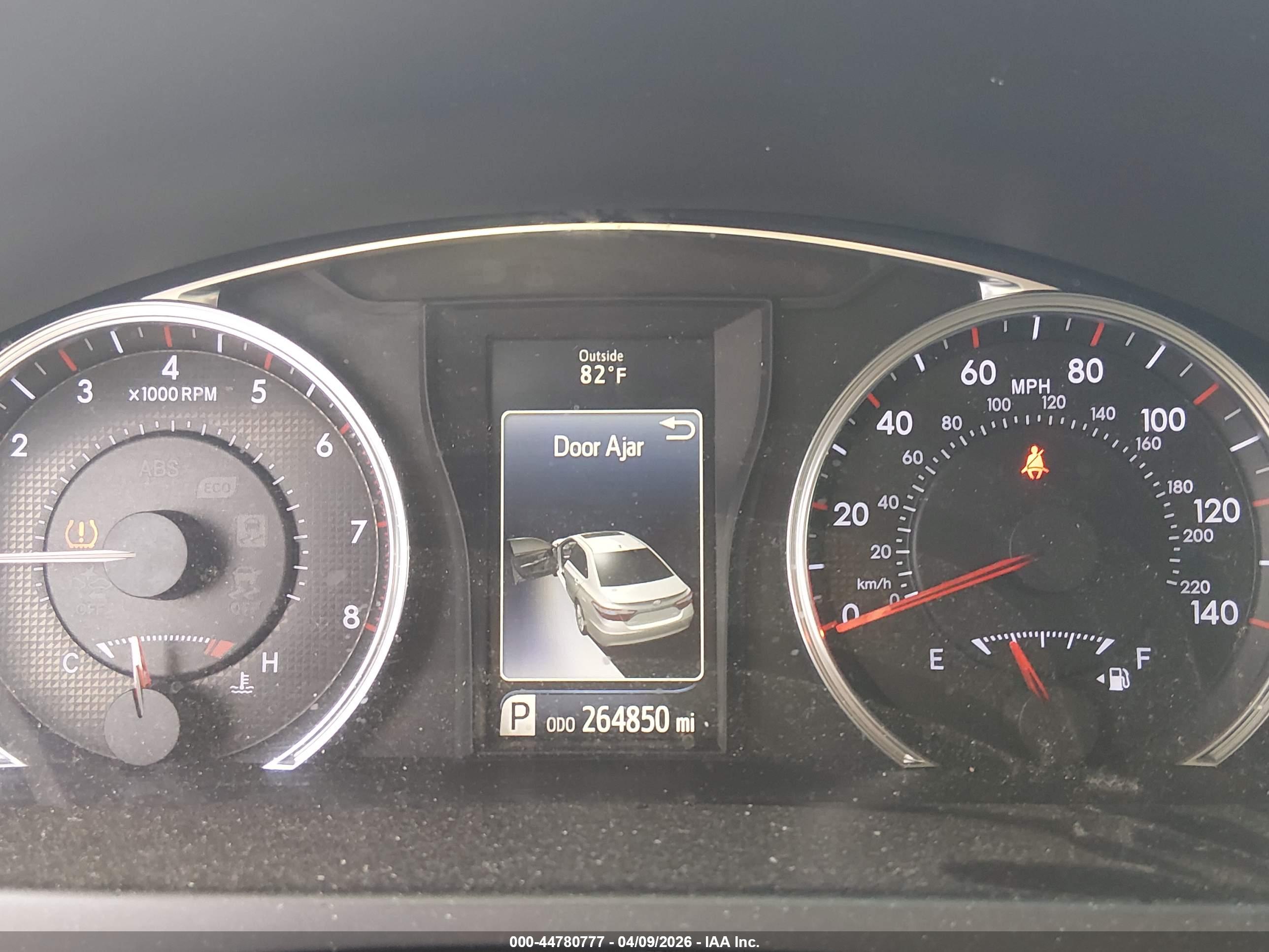 TOYOTA CAMRY image 7