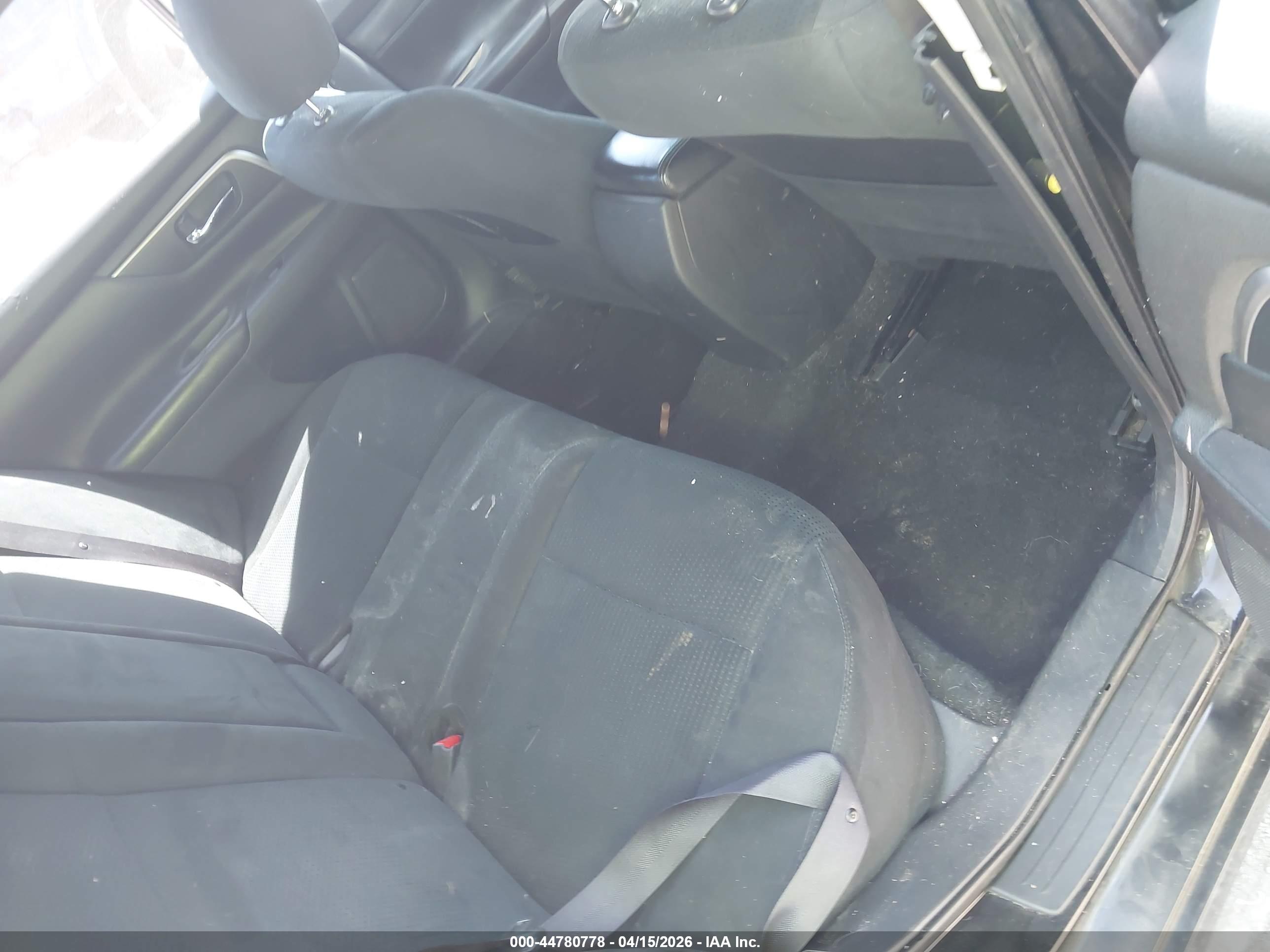 NISSAN ALTIMA image 8