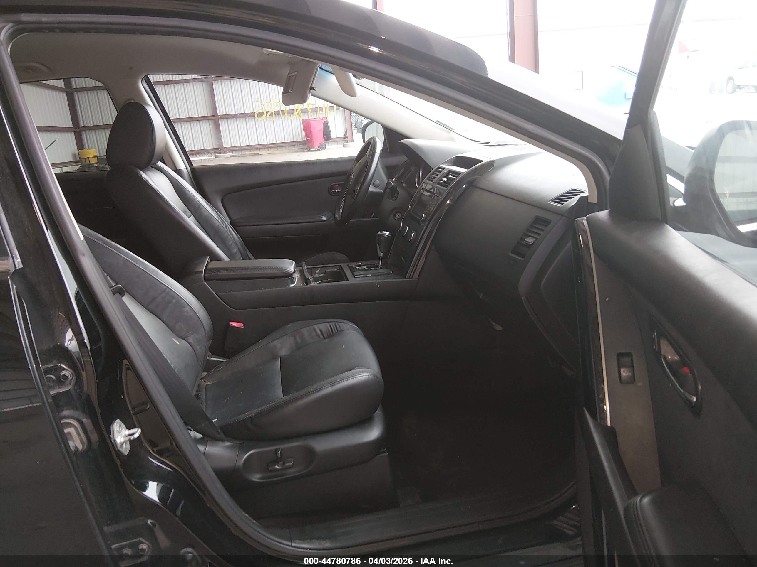 MAZDA CX-9 image 5
