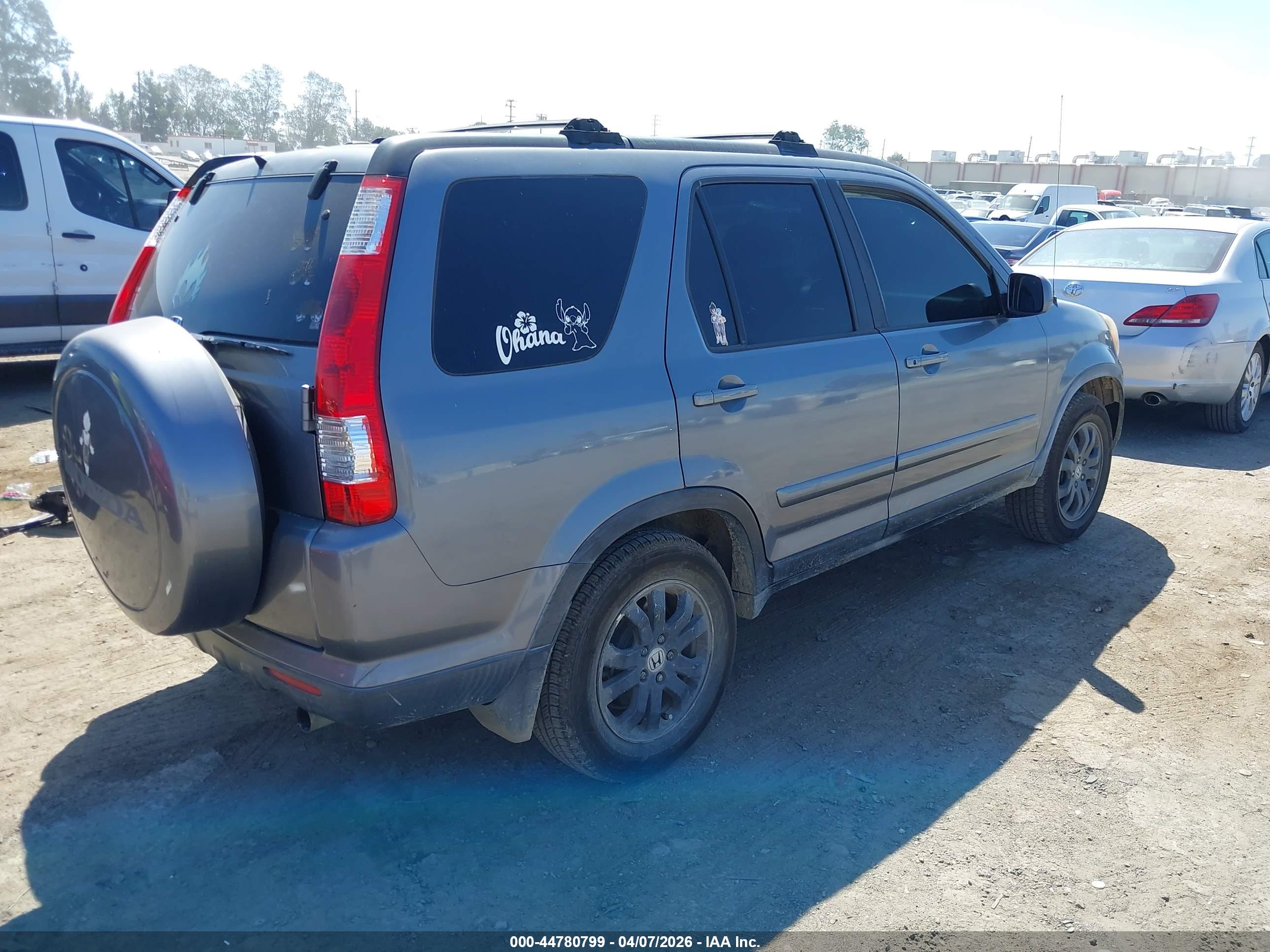 HONDA CR-V image 4