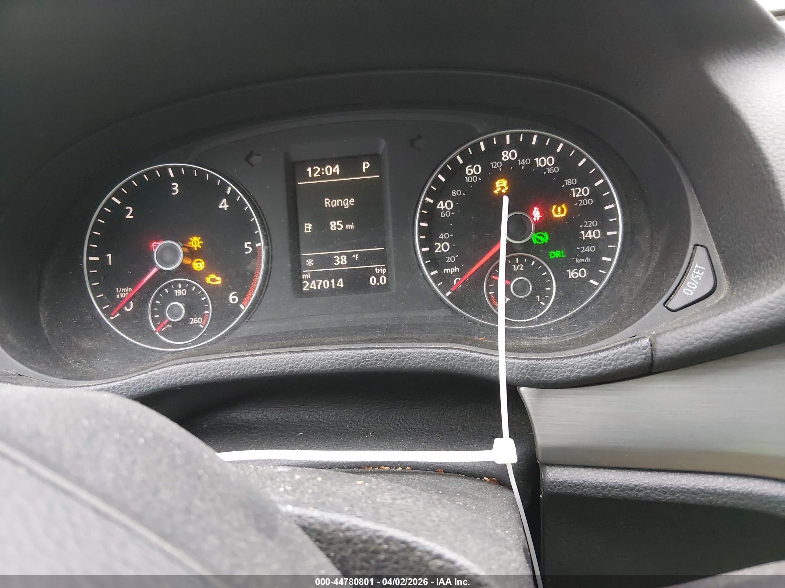 VOLKSWAGEN PASSAT image 7