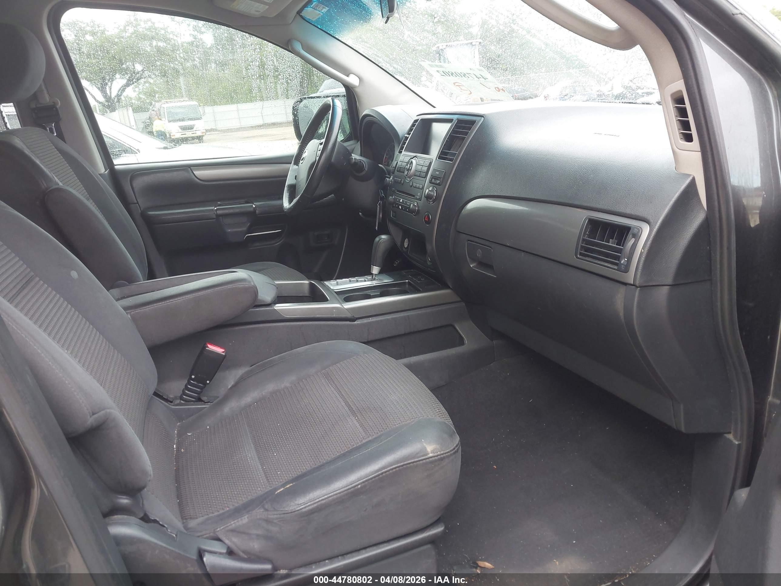 NISSAN ARMADA image 5