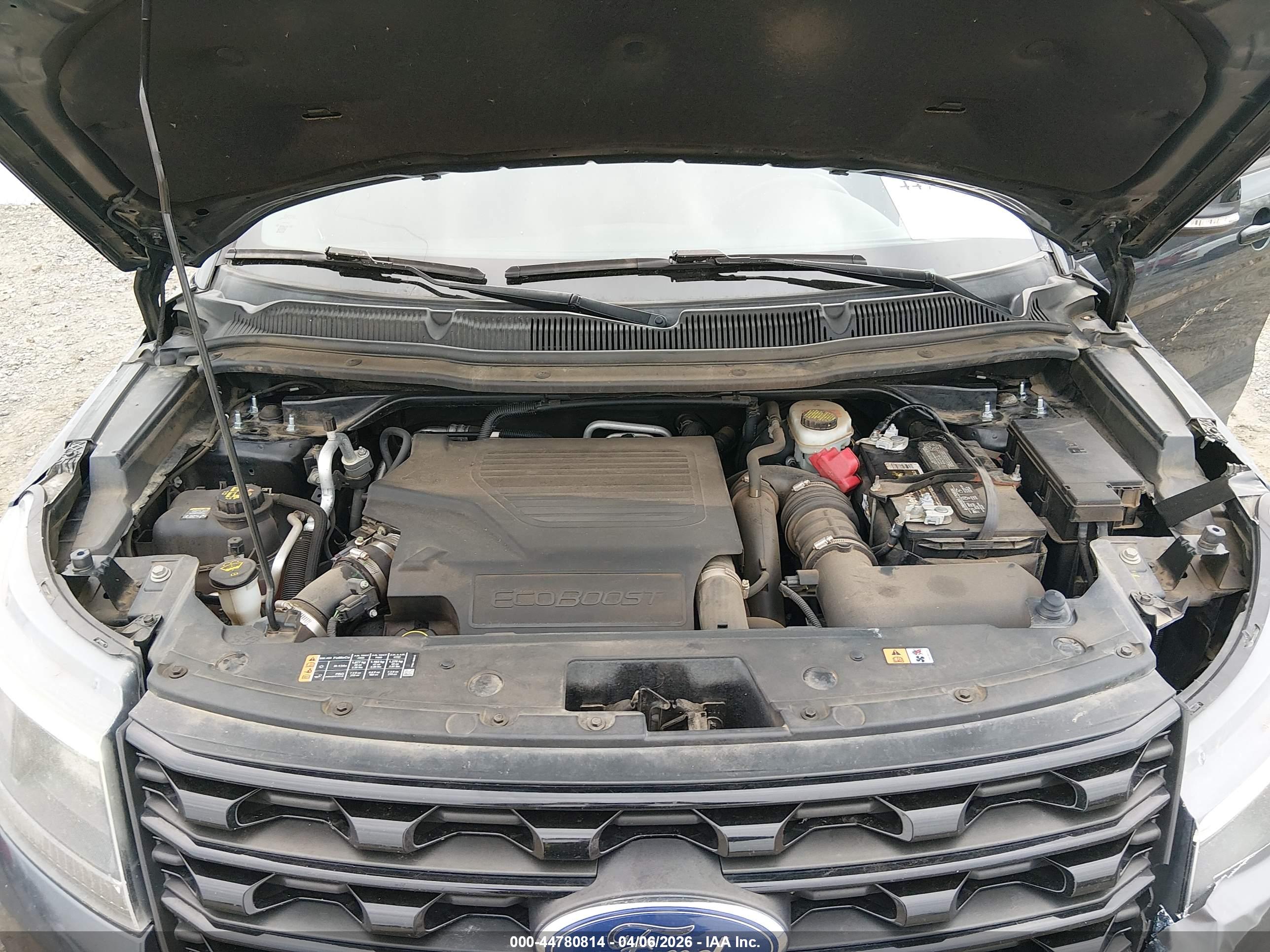 FORD EXPLORER image 10