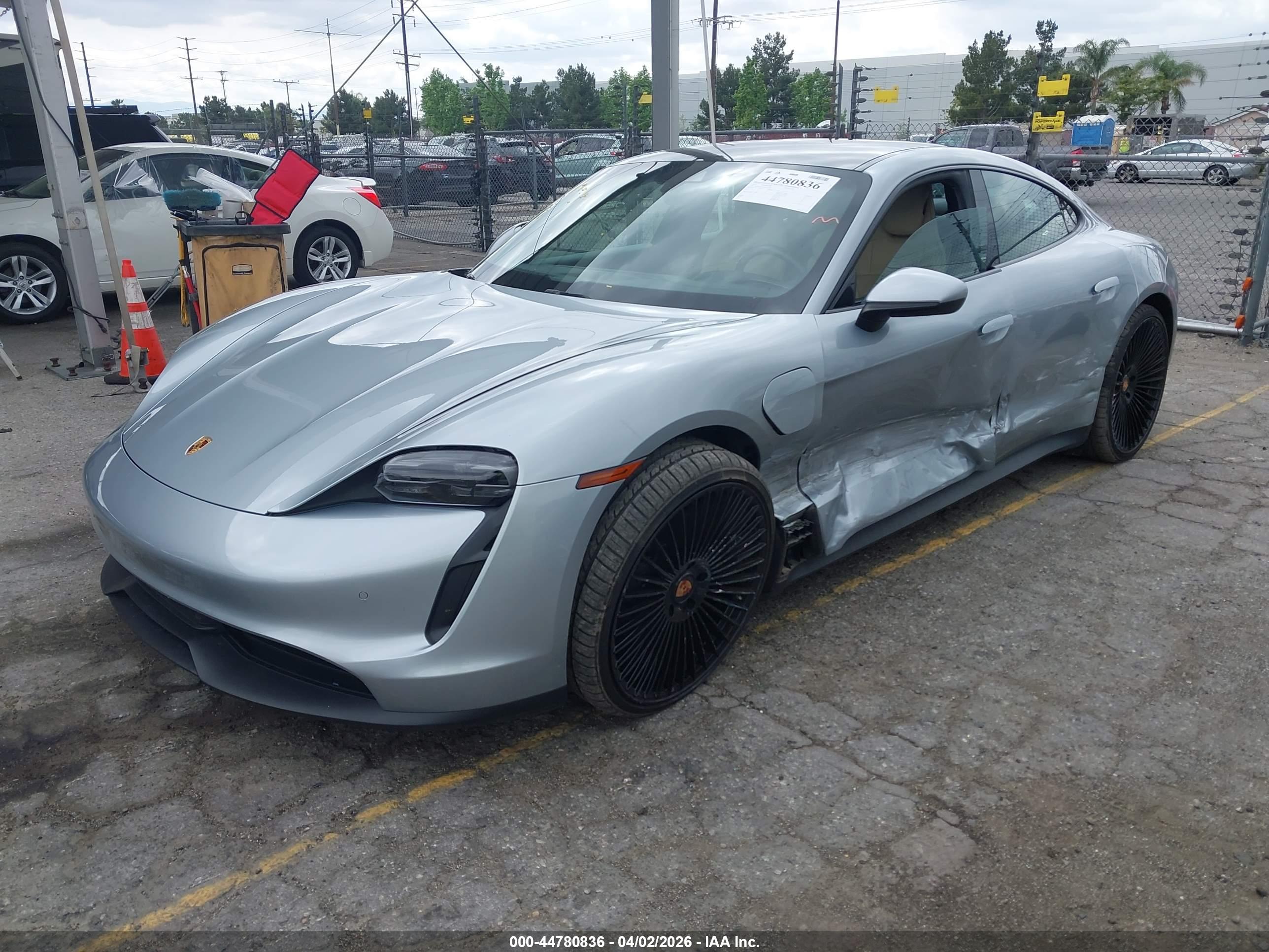 PORSCHE TAYCAN image 2