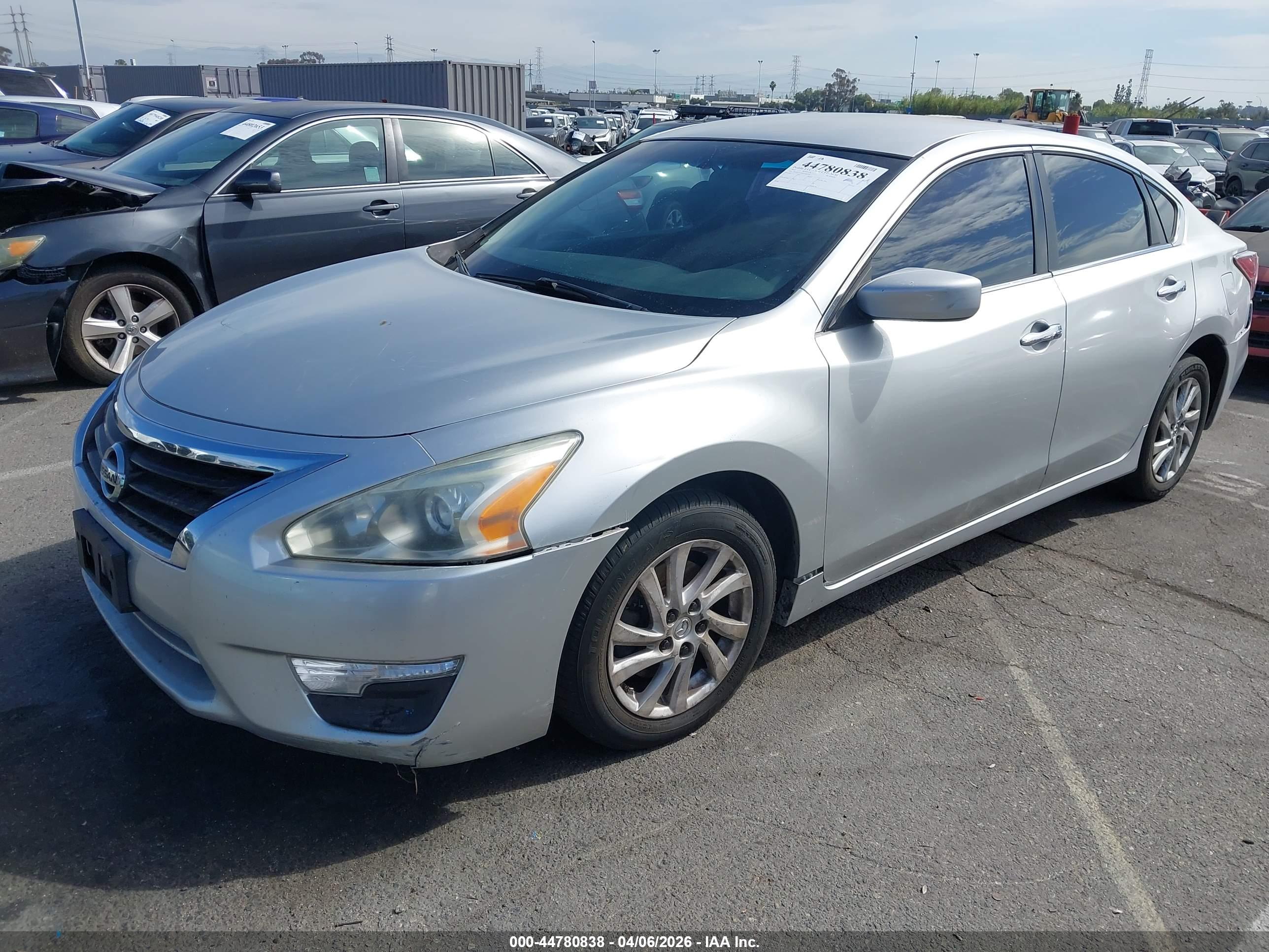 NISSAN ALTIMA image 2