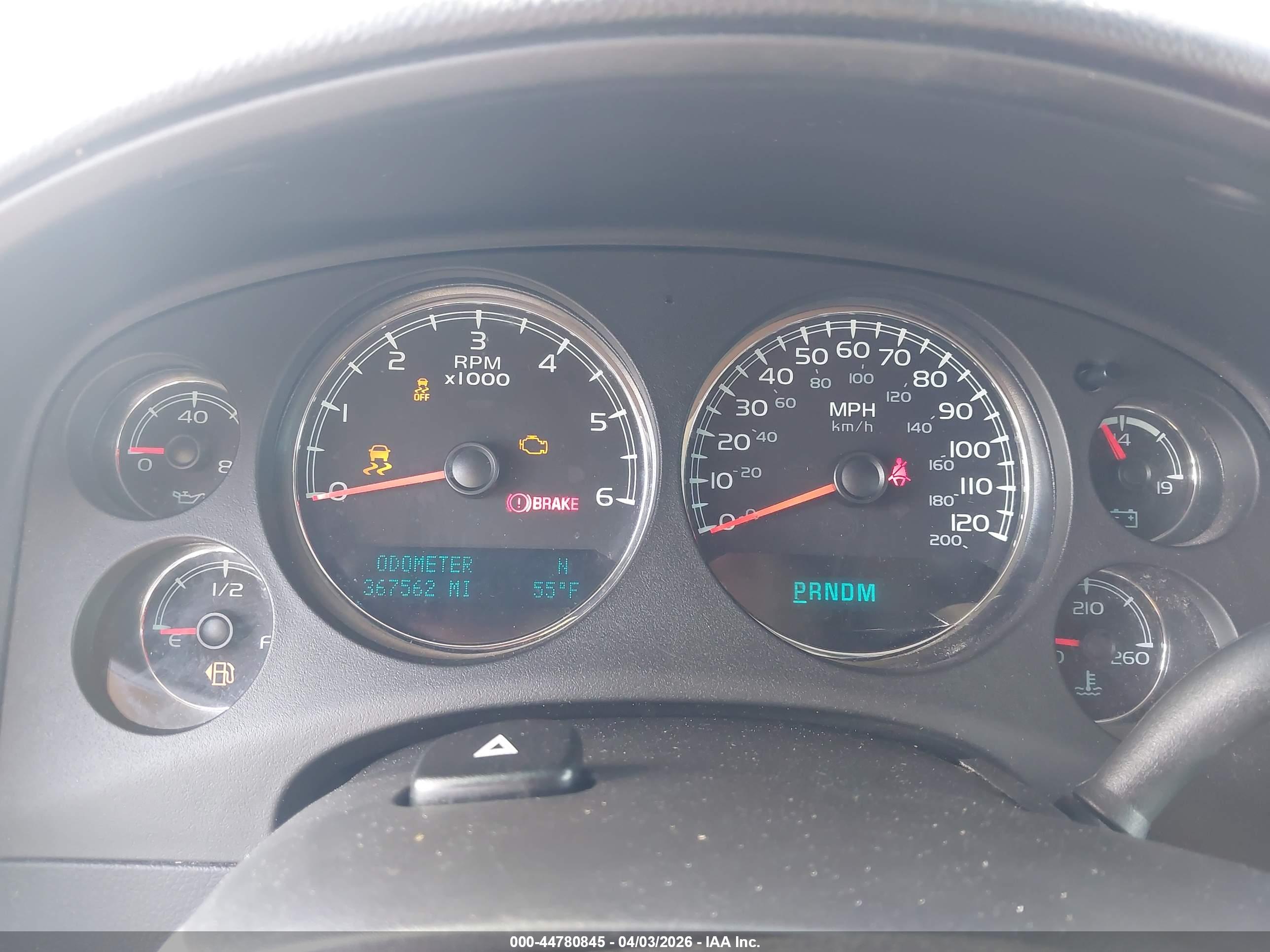 CHEVROLET SUBURBAN image 7