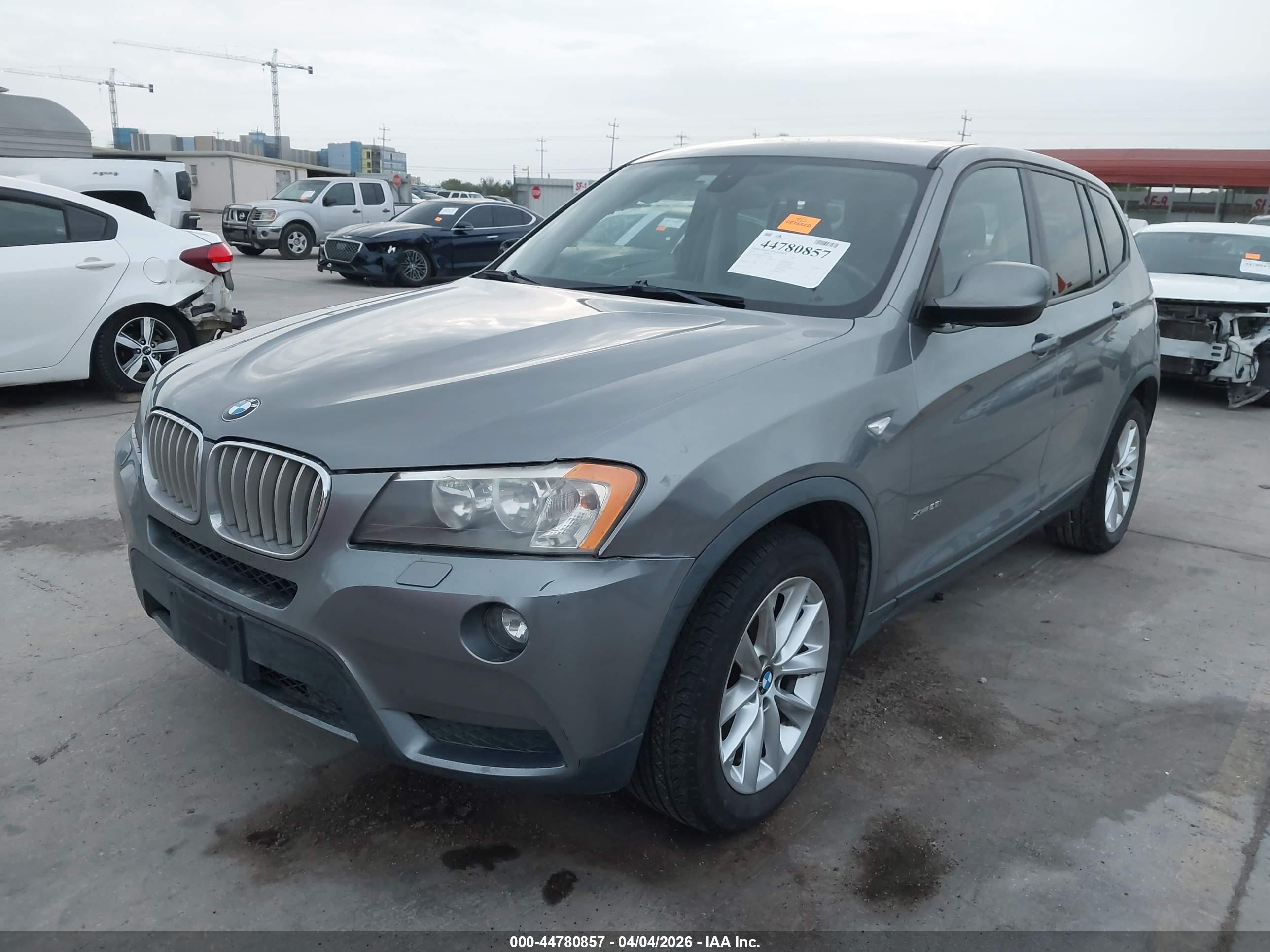 BMW X3 image 2