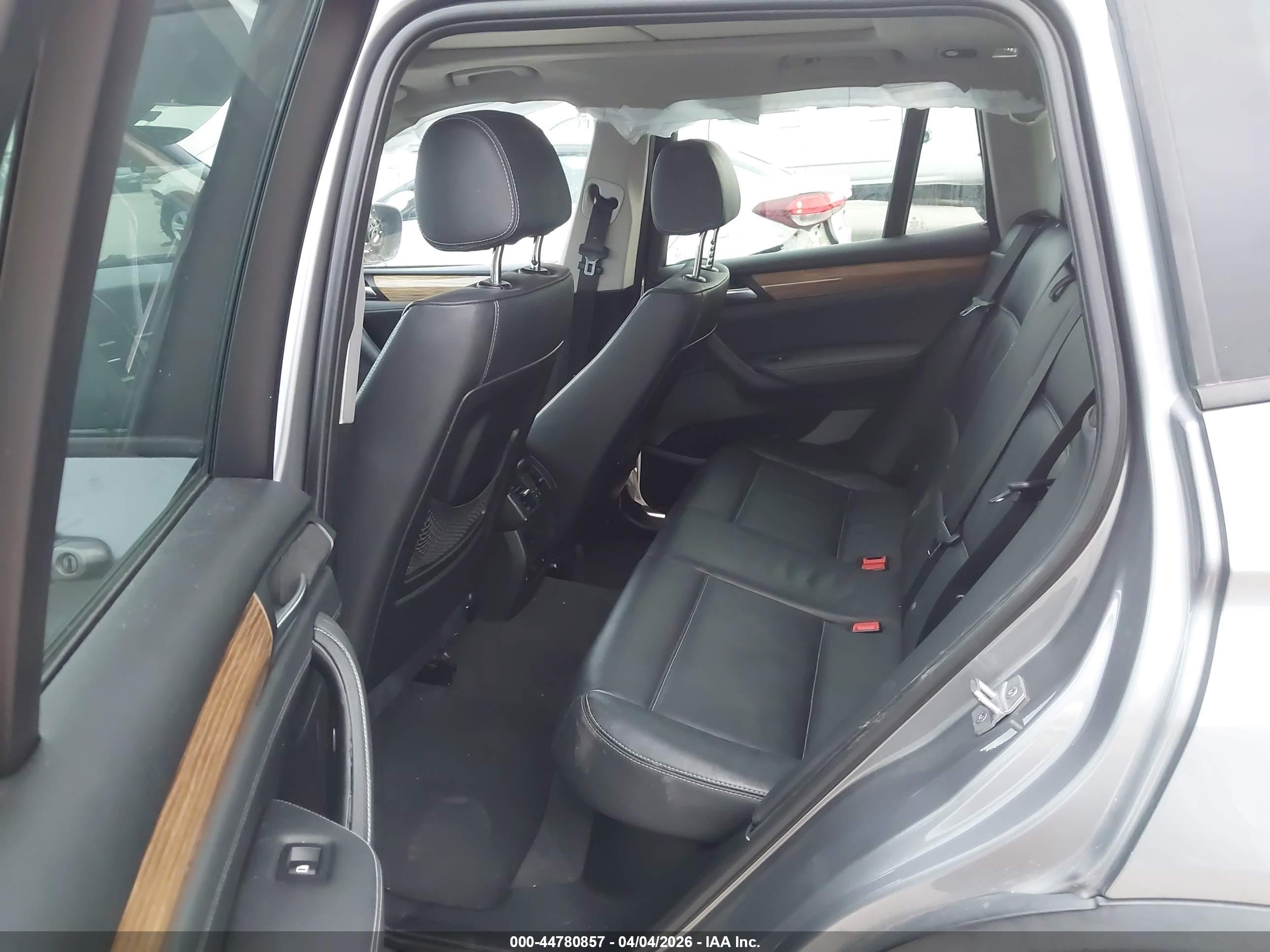 BMW X3 image 8
