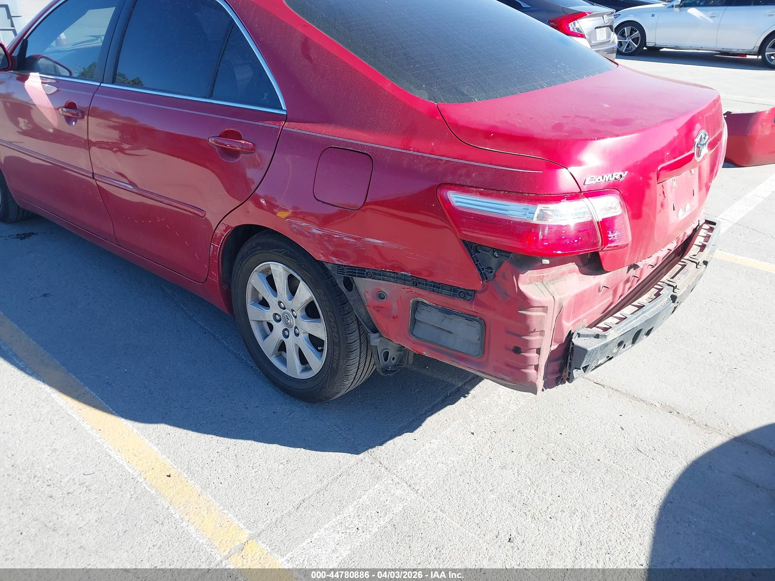 TOYOTA CAMRY image 6