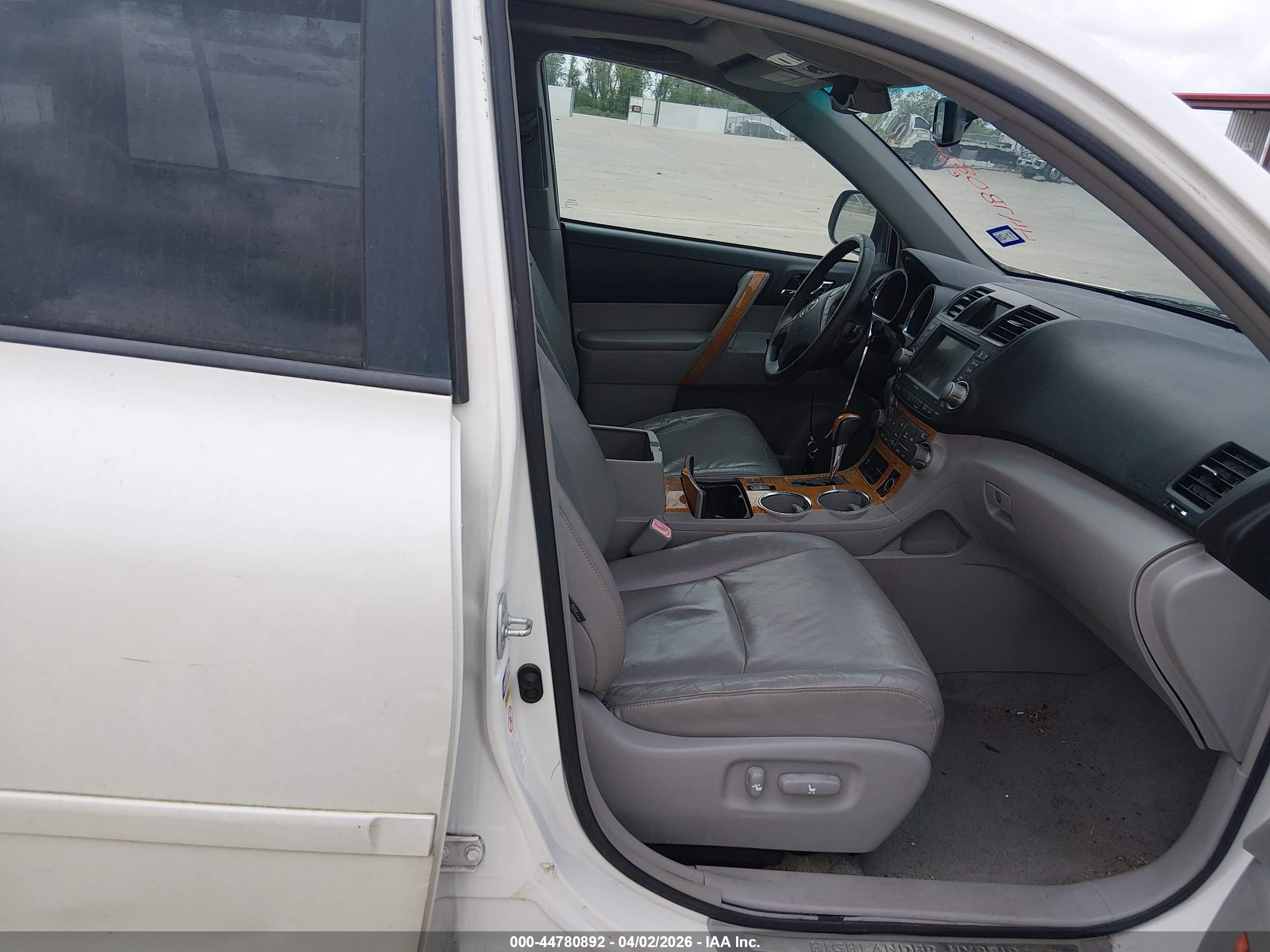 TOYOTA HIGHLANDER image 5