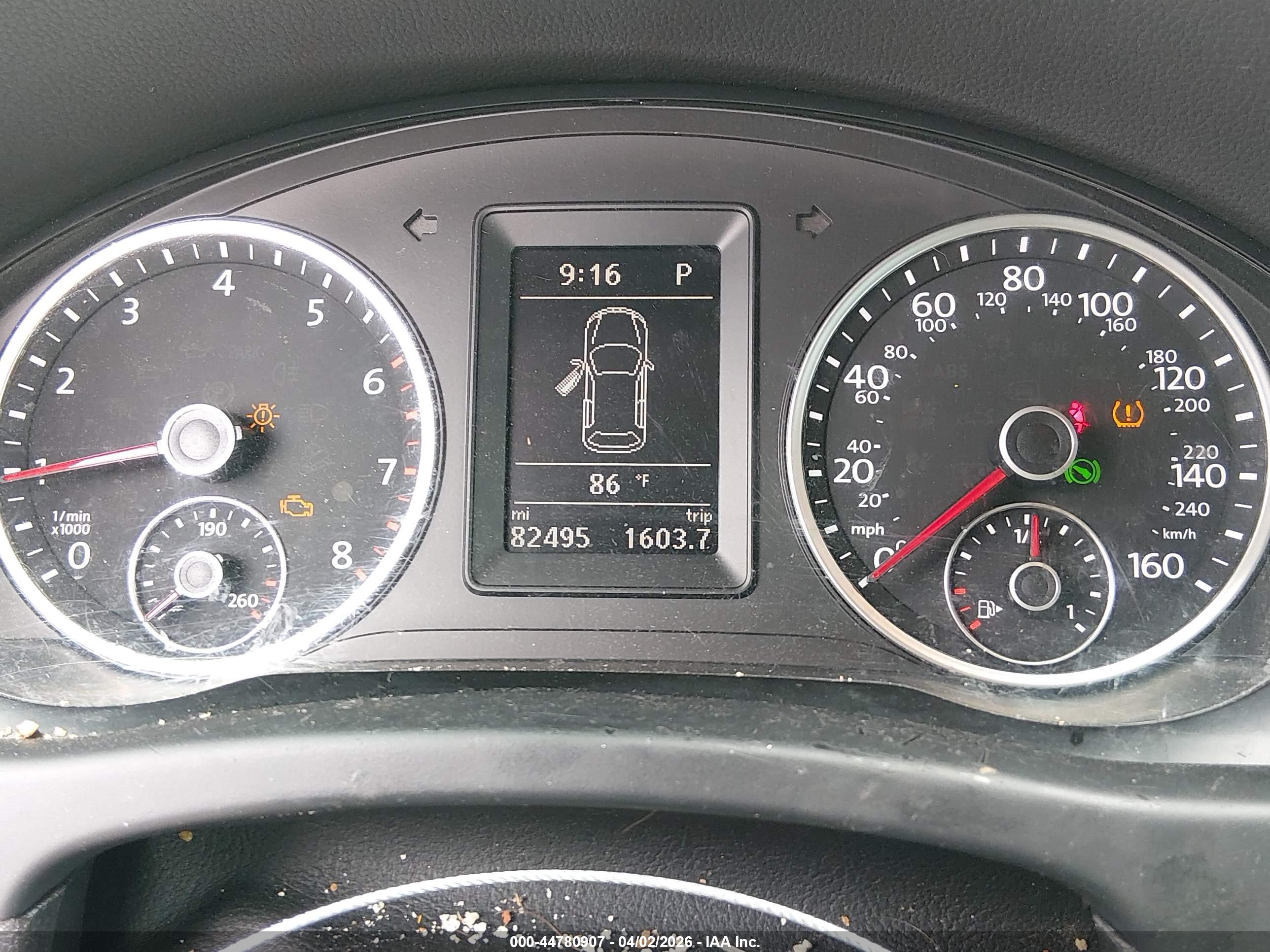 VOLKSWAGEN TIGUAN image 7