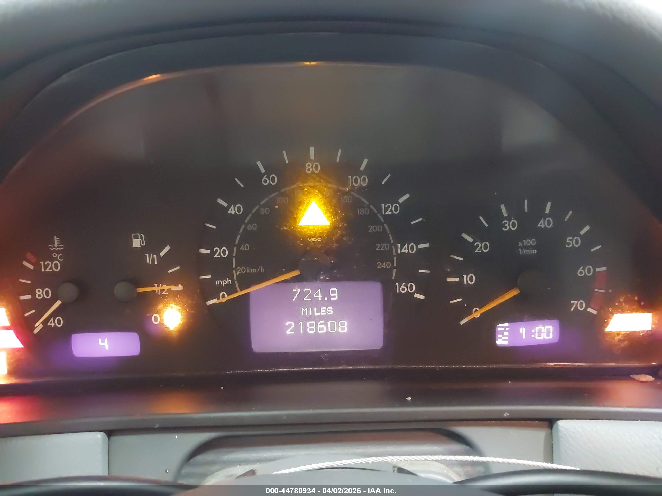 MERCEDES-BENZ E image 7